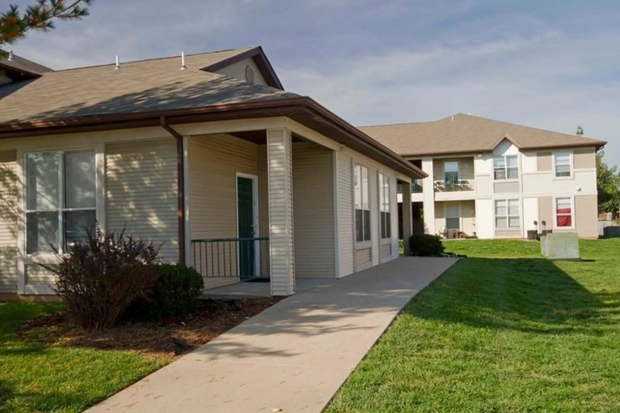 Chesterfield Village Apartments Apartments Springfield, MO 65807