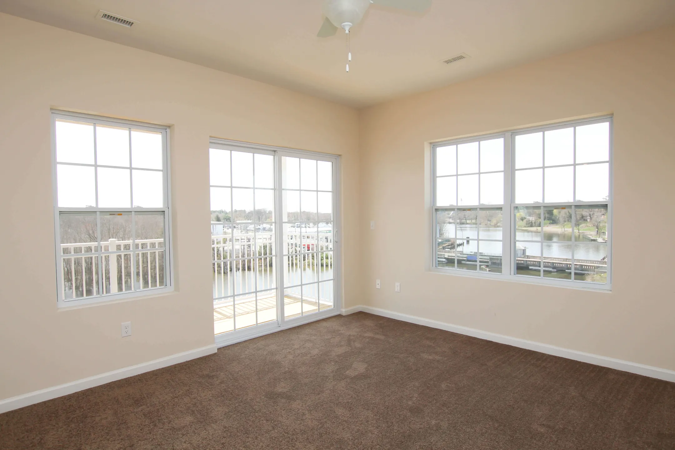 The Residences at River Place Apartments Seaford, DE 19973