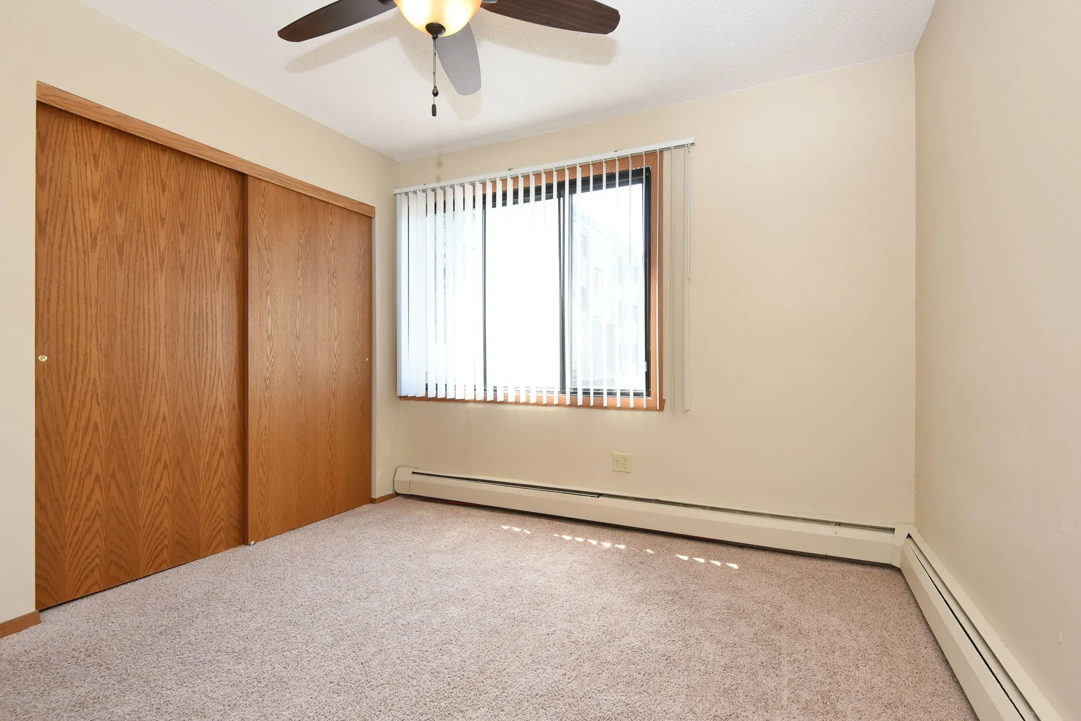 Bedroom - The Edge Of Uptown Apartments - Saint Louis Park, MN