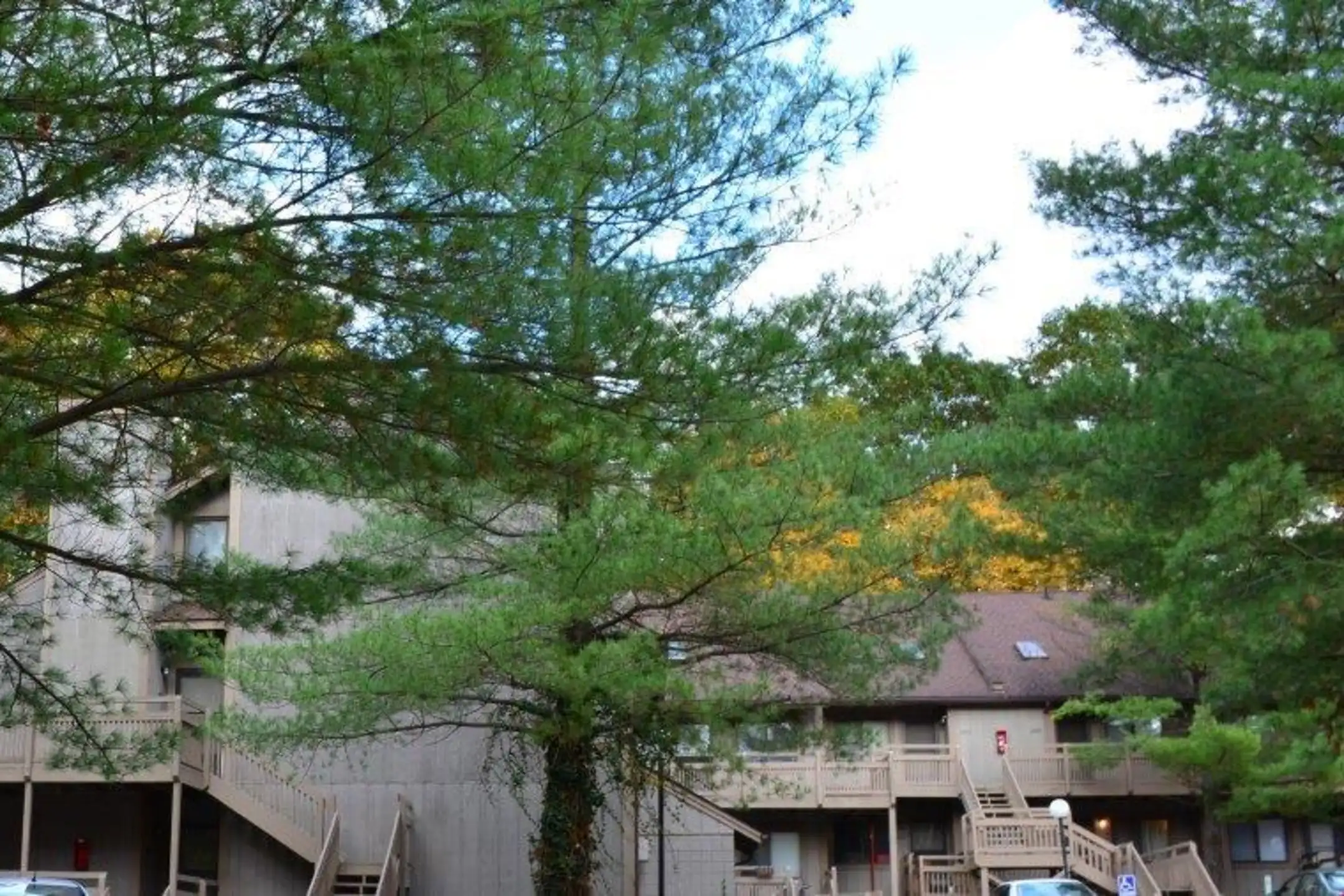 Pine Mill Ridge Apartments Apartments Cuyahoga Falls, OH 44223