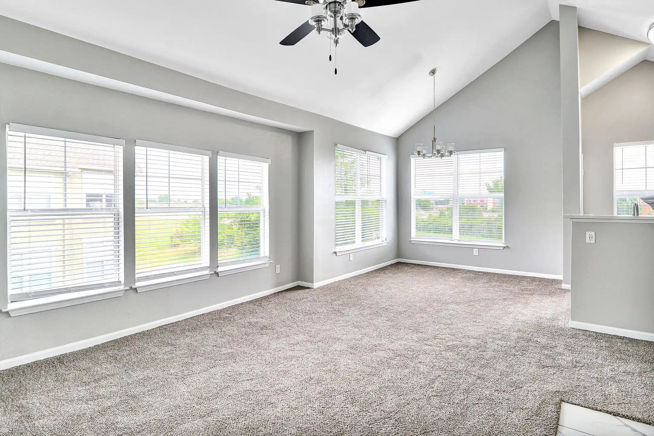 The Vintage At Zona Rosa 8811 Congress Avenue Kansas City, MO