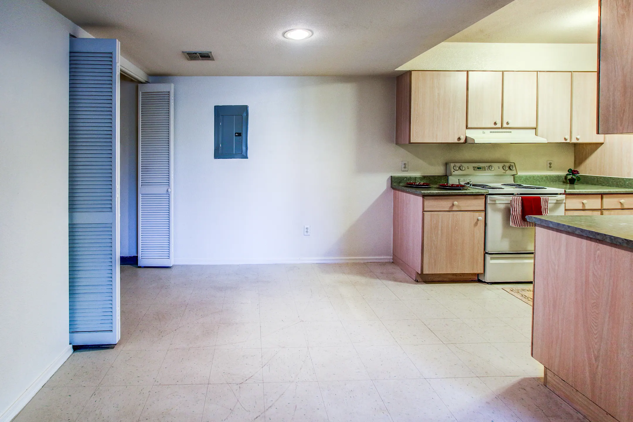Casa De Roman 514 W Yucca St Somerton, AZ Apartments for Rent Rent.