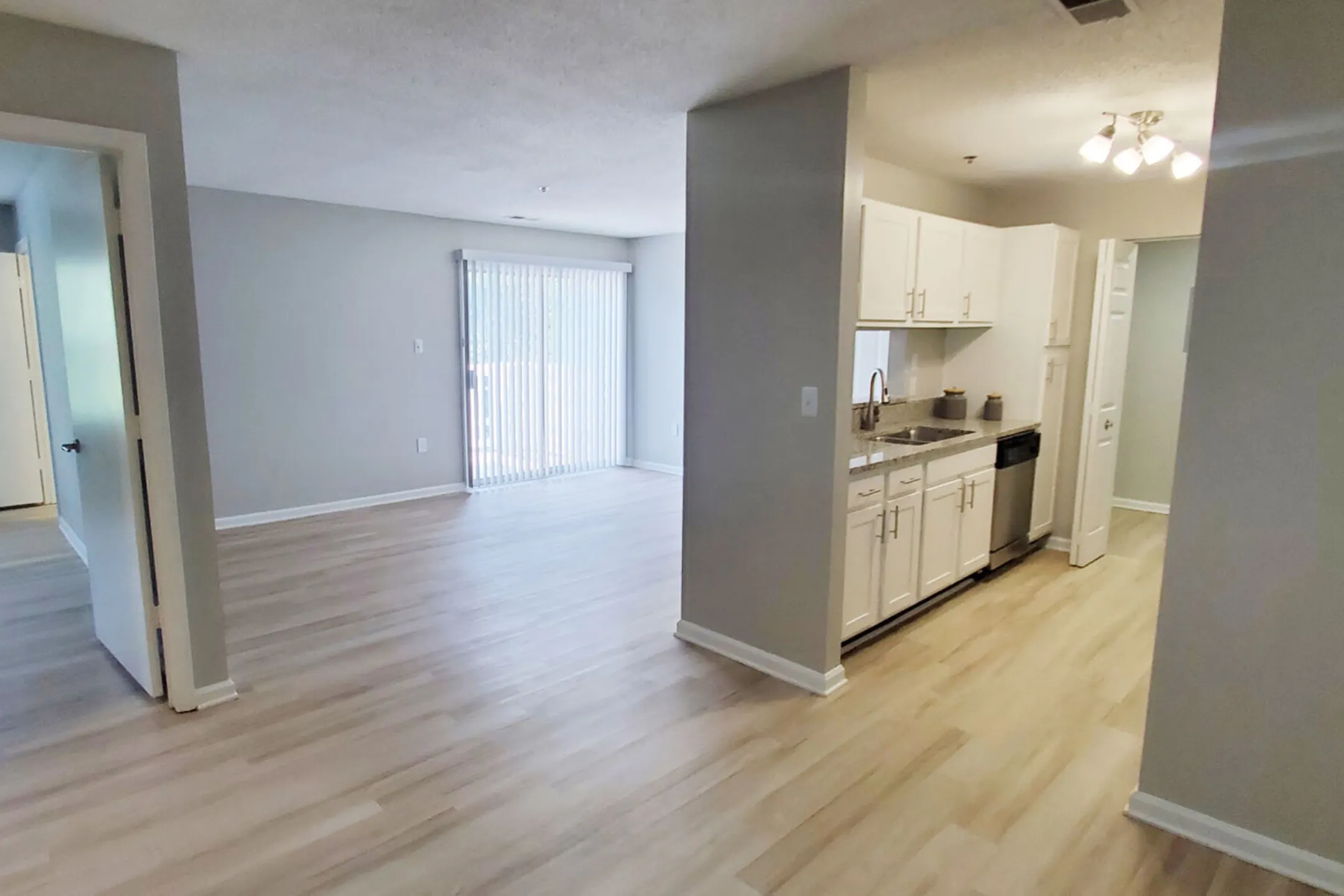 Summerfield Apartments Apartments Charlotte, NC 28273