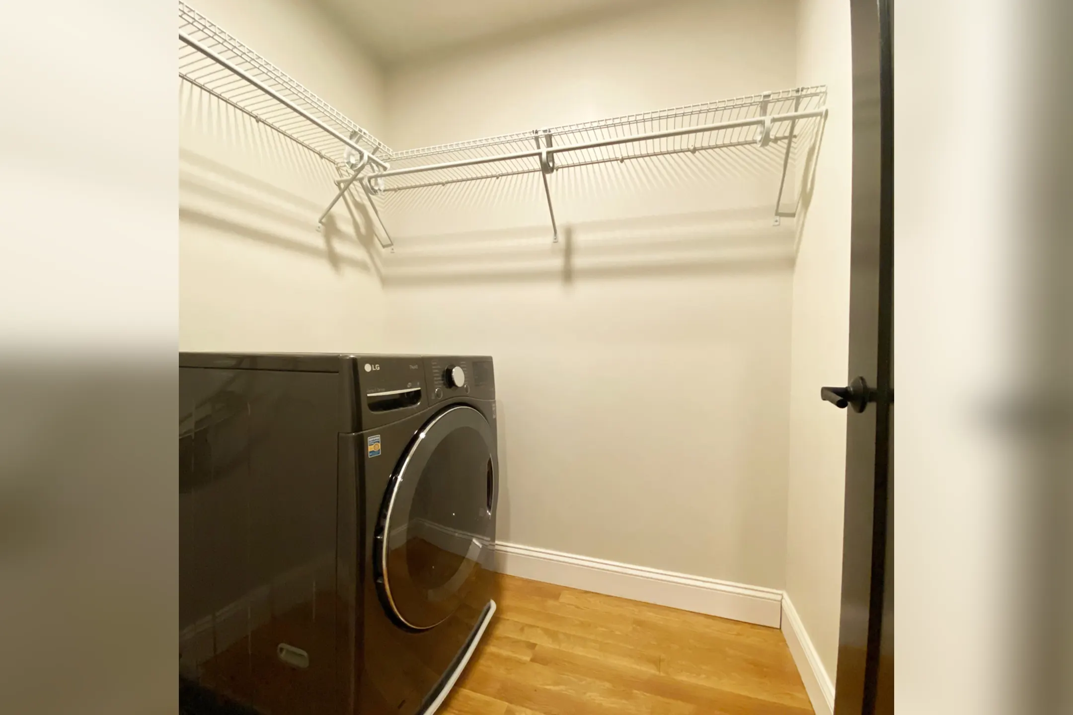 44 James - Albany, NY
