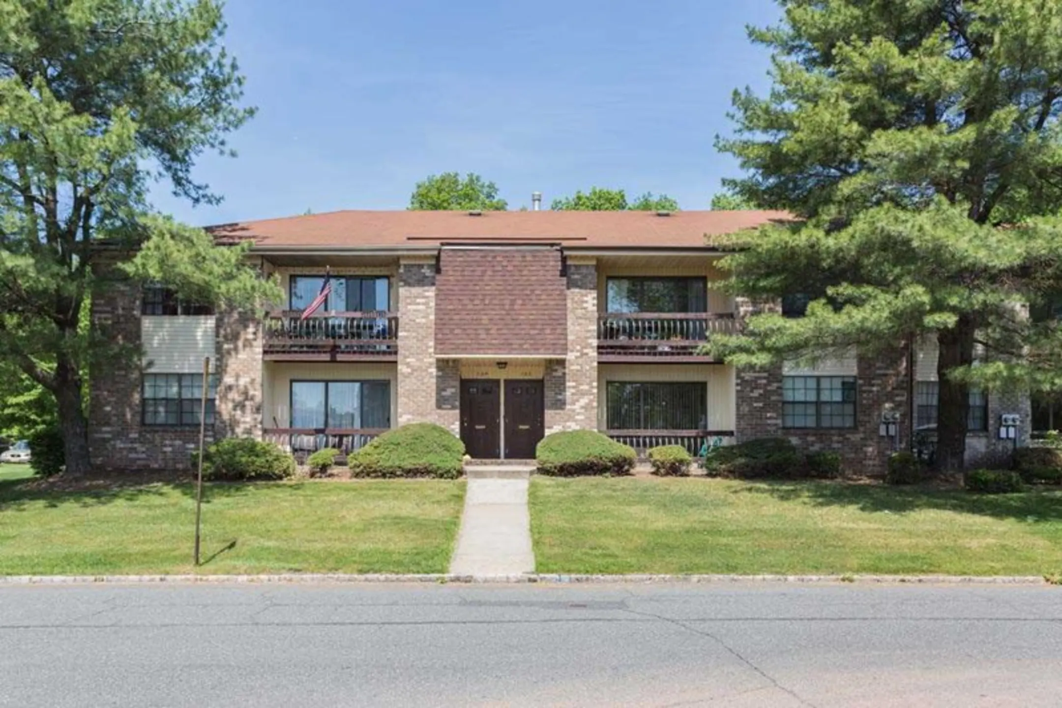 Country Club Village Apartments Scotch Plains, NJ 07076