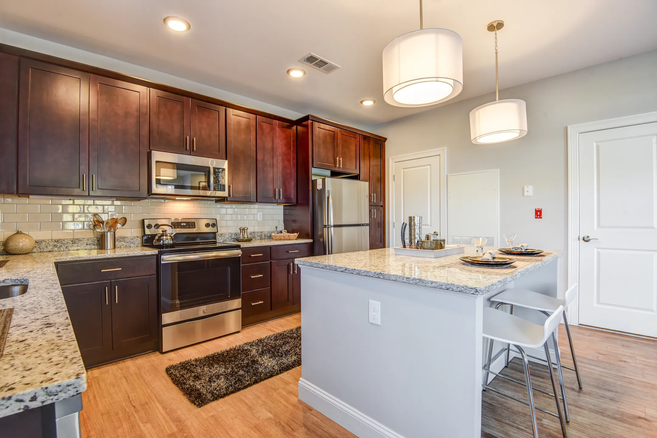 The Residences at Oakland Road Apartments South Windsor, CT 06074