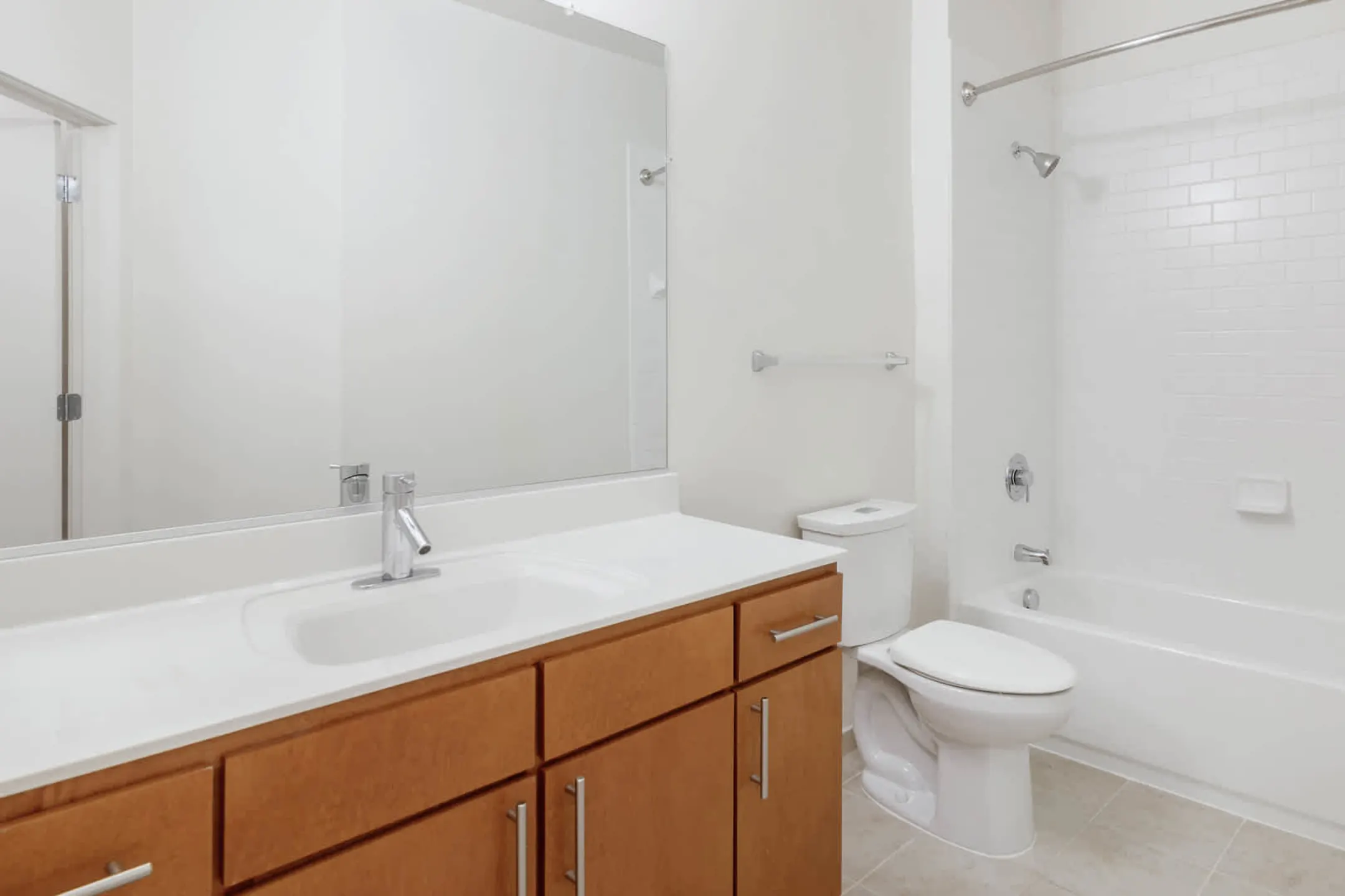Bathroom - 2201 Pershing - Arlington, VA