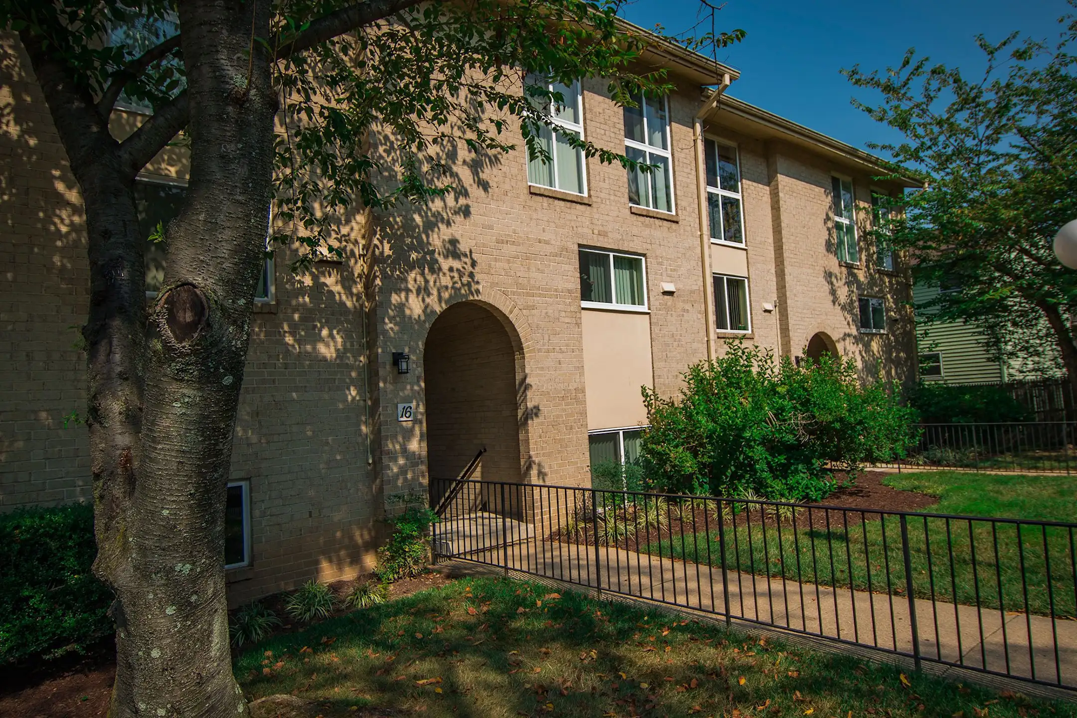 Maplewood Villas Apartments Gaithersburg, MD 20877