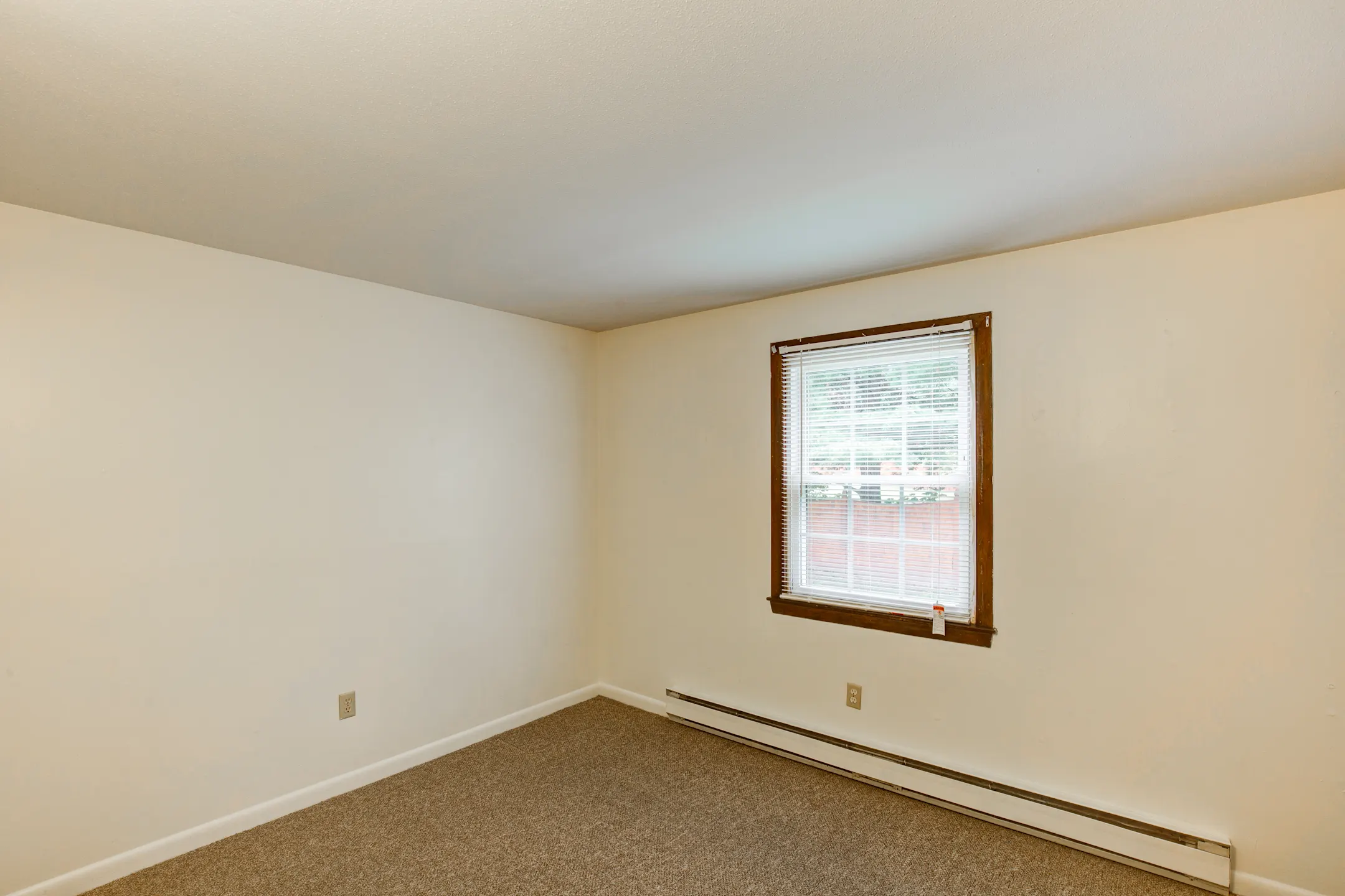 Colonial Village Apartments Apartments Ware, MA 01082