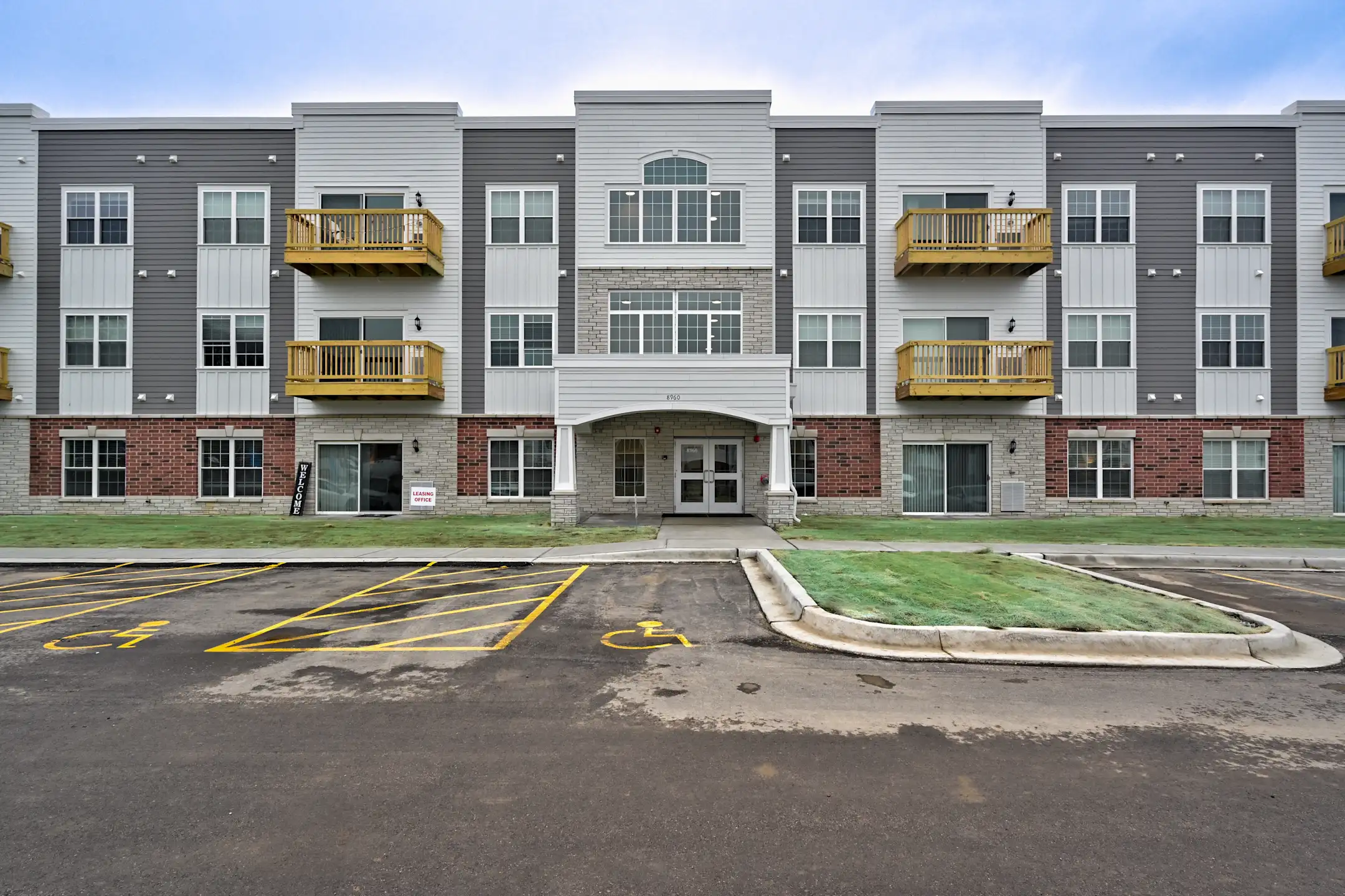 Willow Glen Apartments Willow Springs, IL 60480