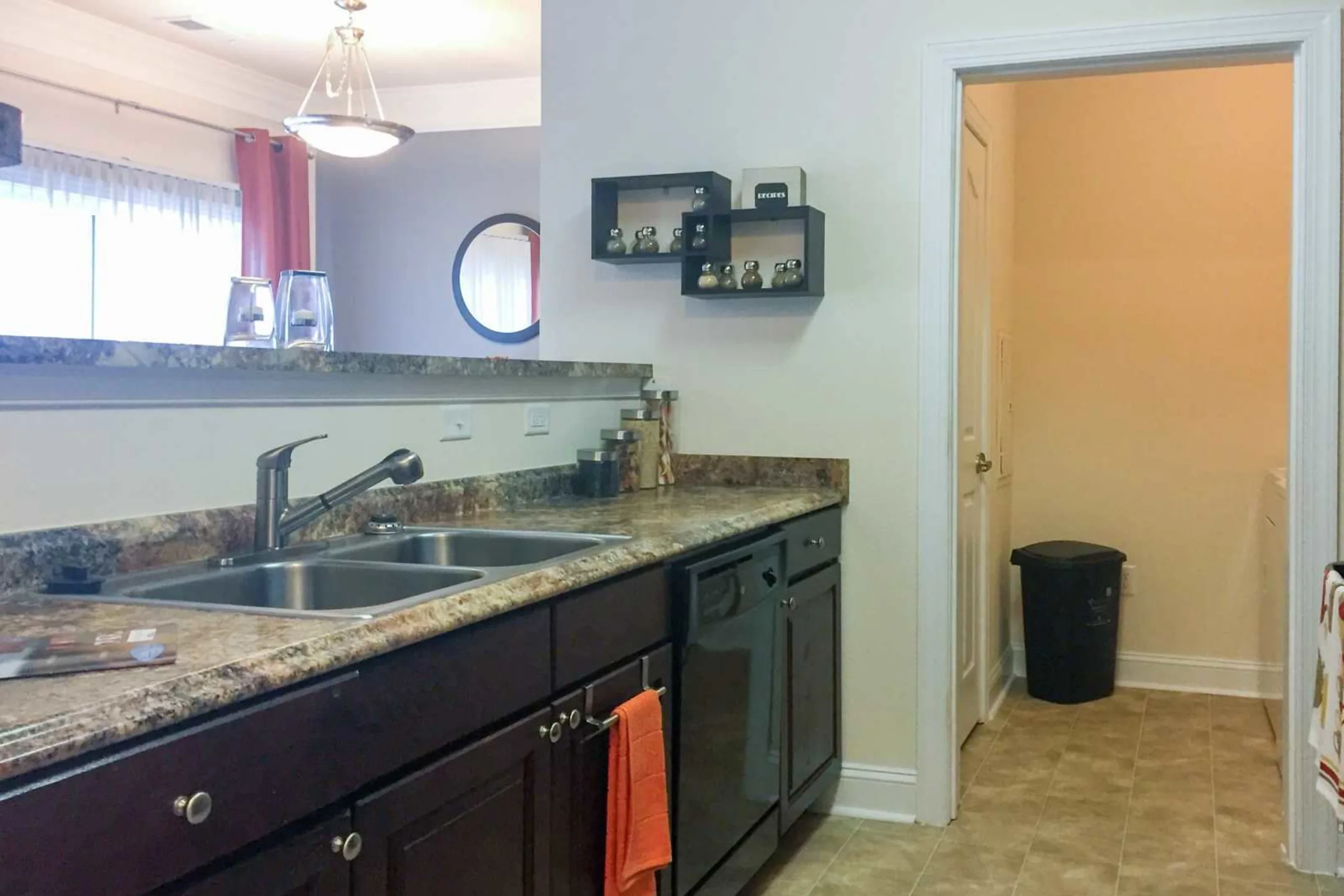 Kitchen - Eagle Harbor - Carrollton, VA
