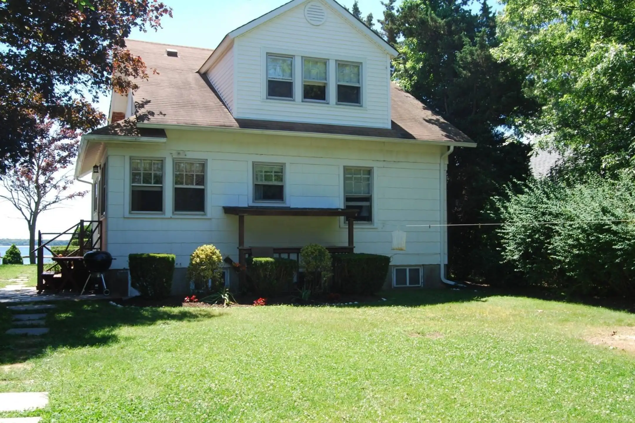 47 Bayside Ave  