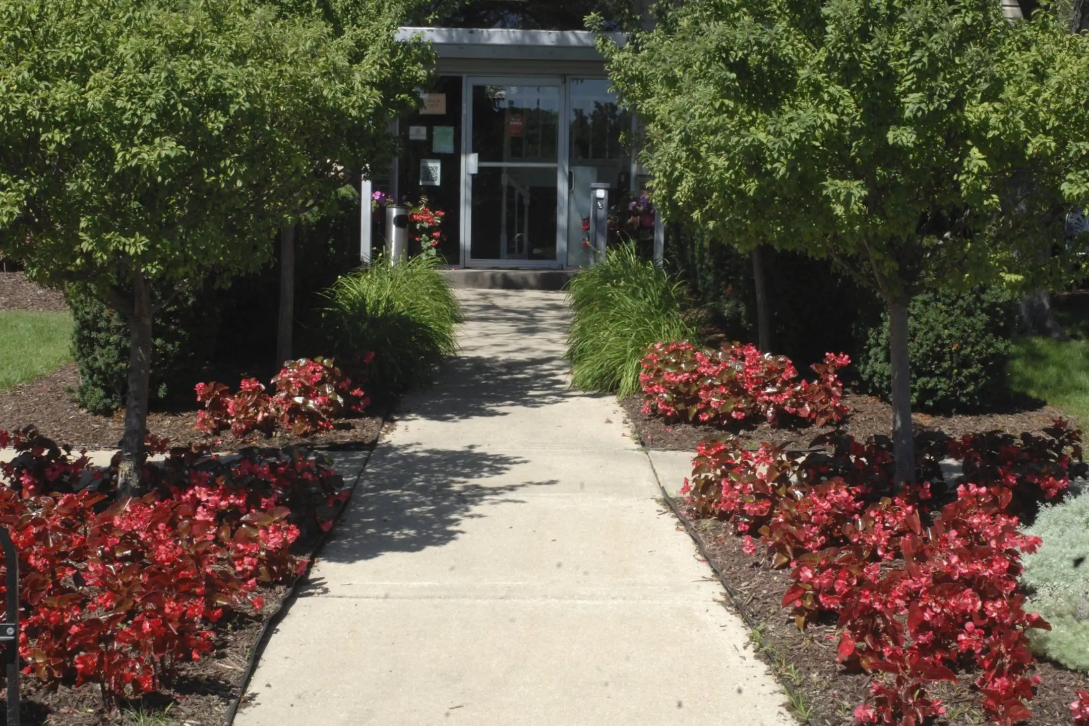 Grand Oaks Apartments Apartments Grand Blanc, MI 48439