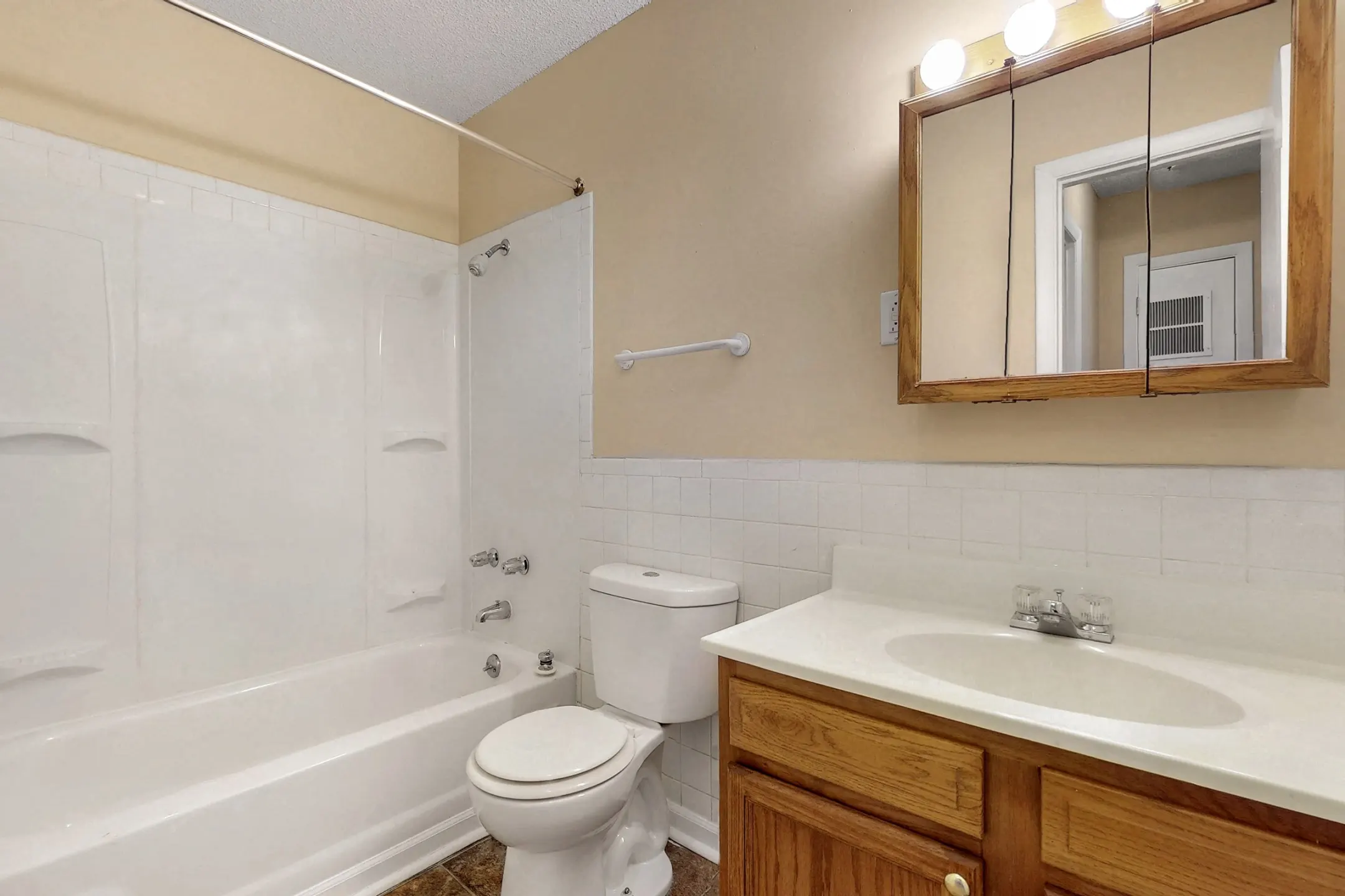 Bathroom - Redstone Commons - Davenport, IA