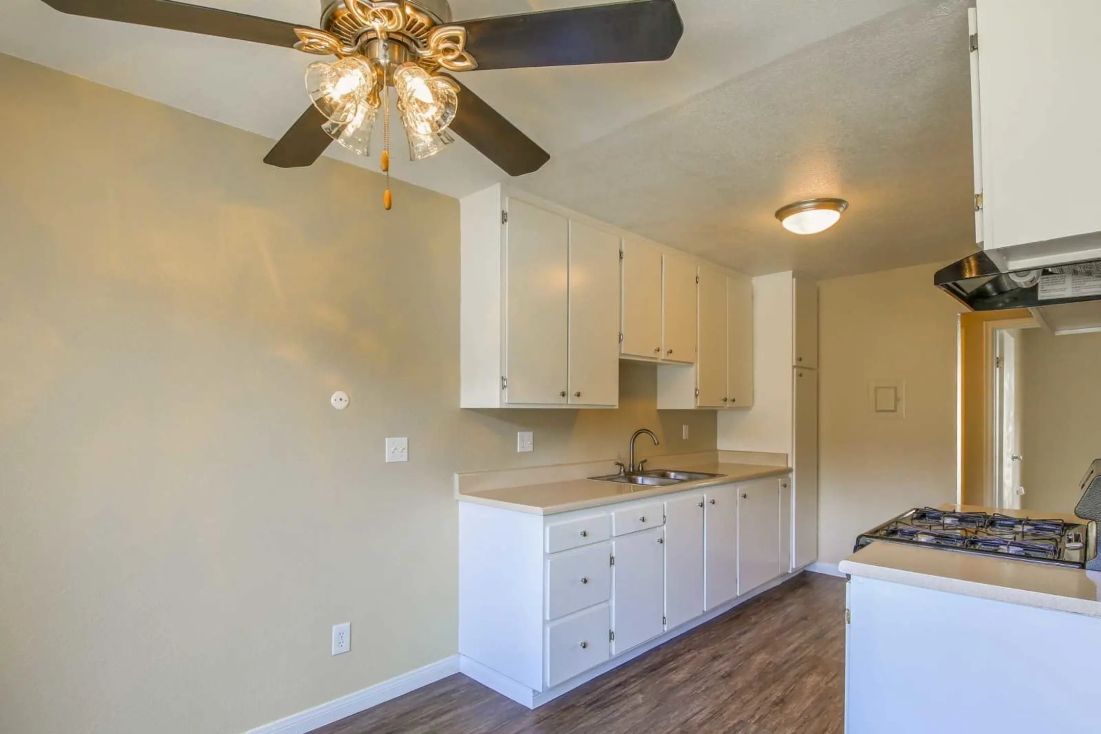 Dining Room - Santiago - Georgian Apartments - Orange, CA