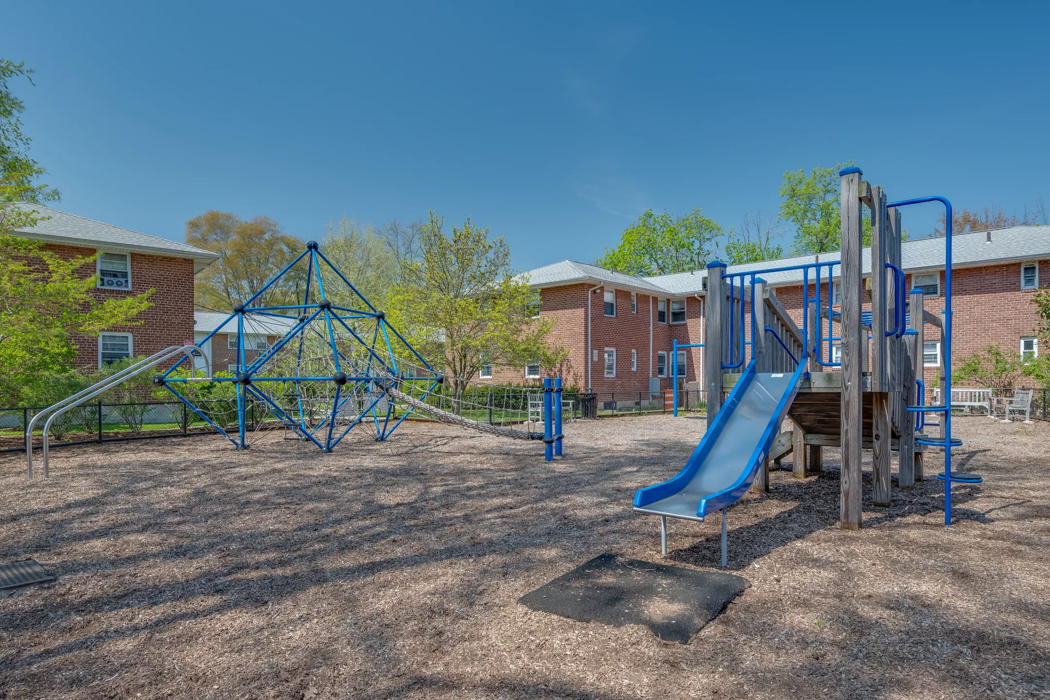 Crestwood Lake Apartments 90 Beaumont Circle Yonkers, NY Apartments