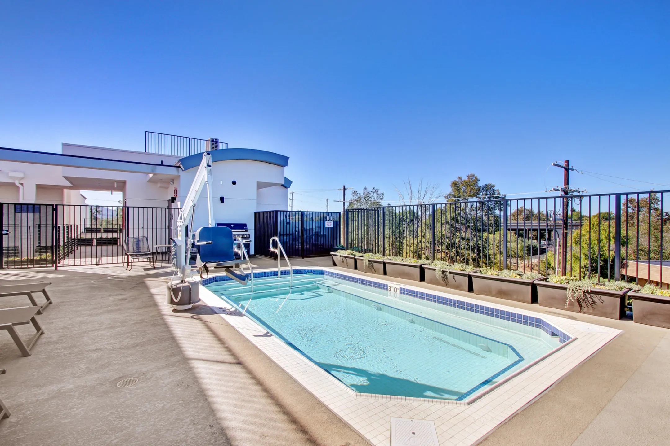 Art Set NoHo 11525 Chandler Blvd North Hollywood, CA Apartments for