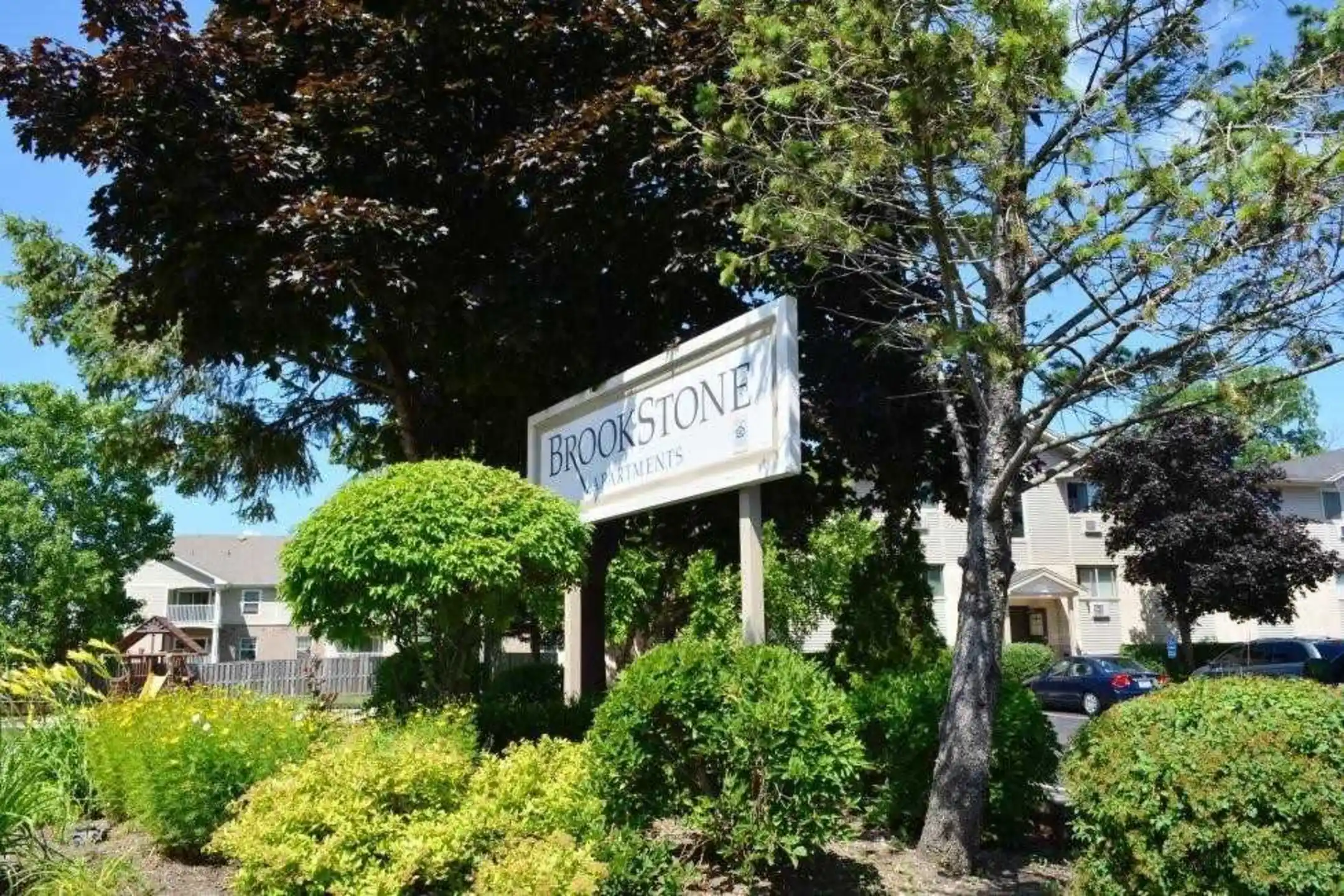 View - Brookstone Apartments - Waukegan, IL