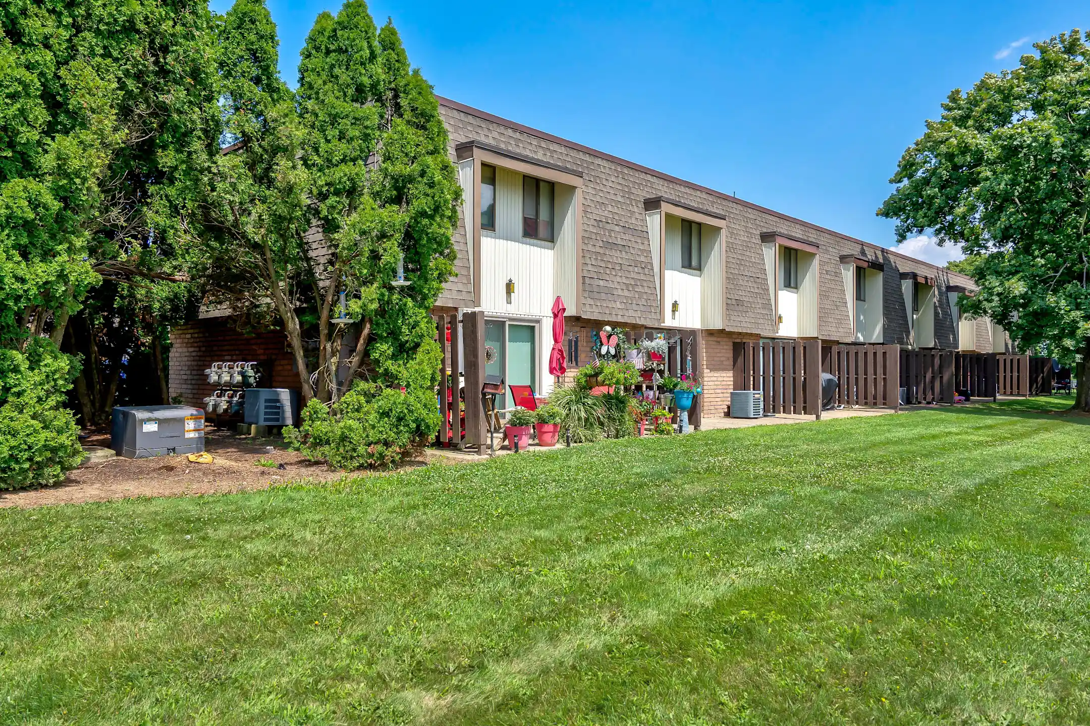 Building - Sandalwood/Springwood Apartments - Ashland, OH
