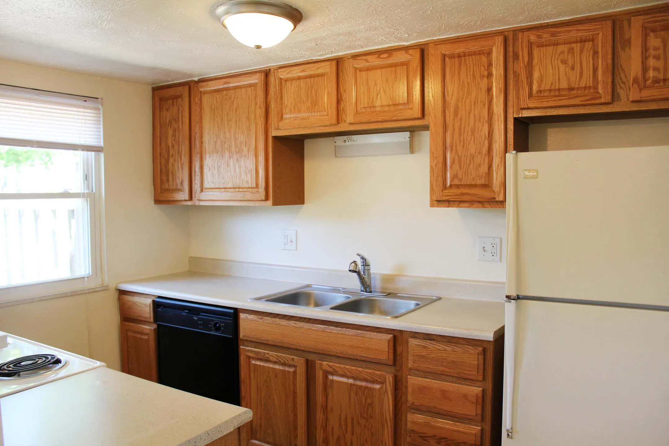 Kitchen - Miamisburg By The Mall - Miamisburg, OH