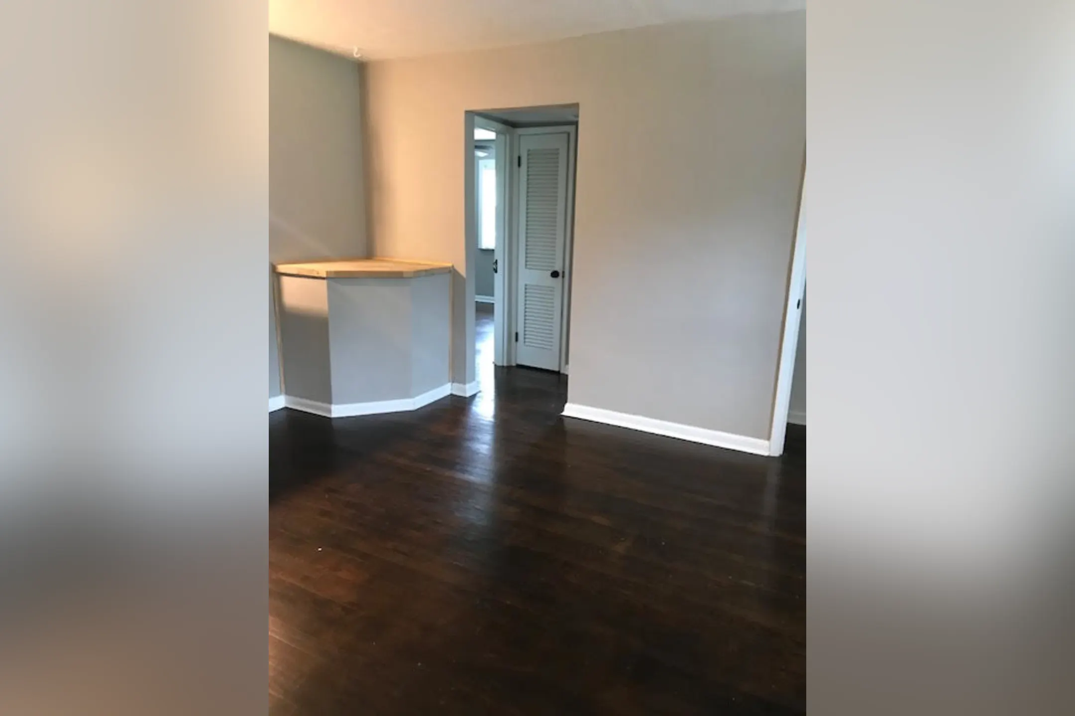 Courtyard Properties 830 Alexandria Pike Fort Thomas, KY Apartments for Rent Rent.