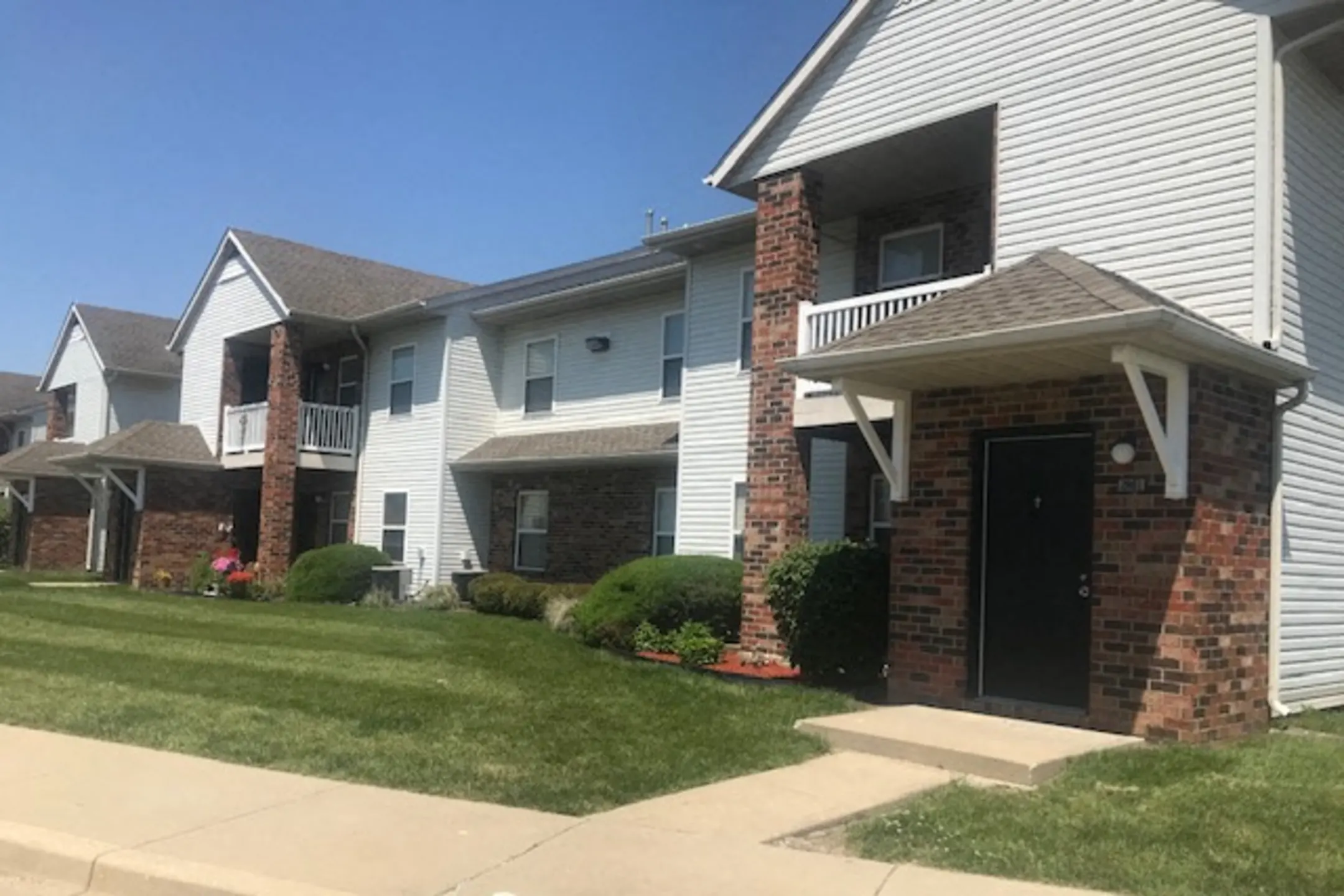 Amberwood Place I & II - Kokomo, IN