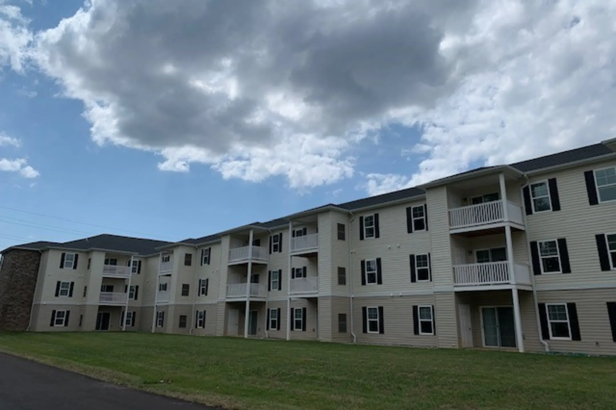 Lyndon Square 55+ Senior Apartments 911 Ormsby Lane Louisville, KY