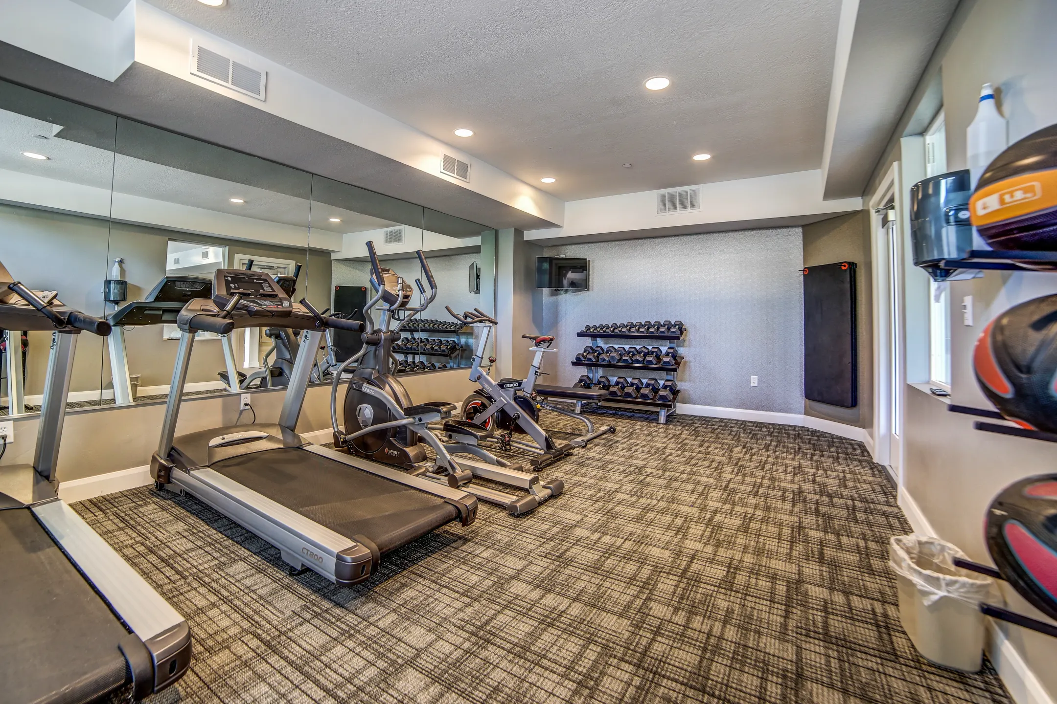 Moda Newhouse Apartments Salt Lake City, UT 84102