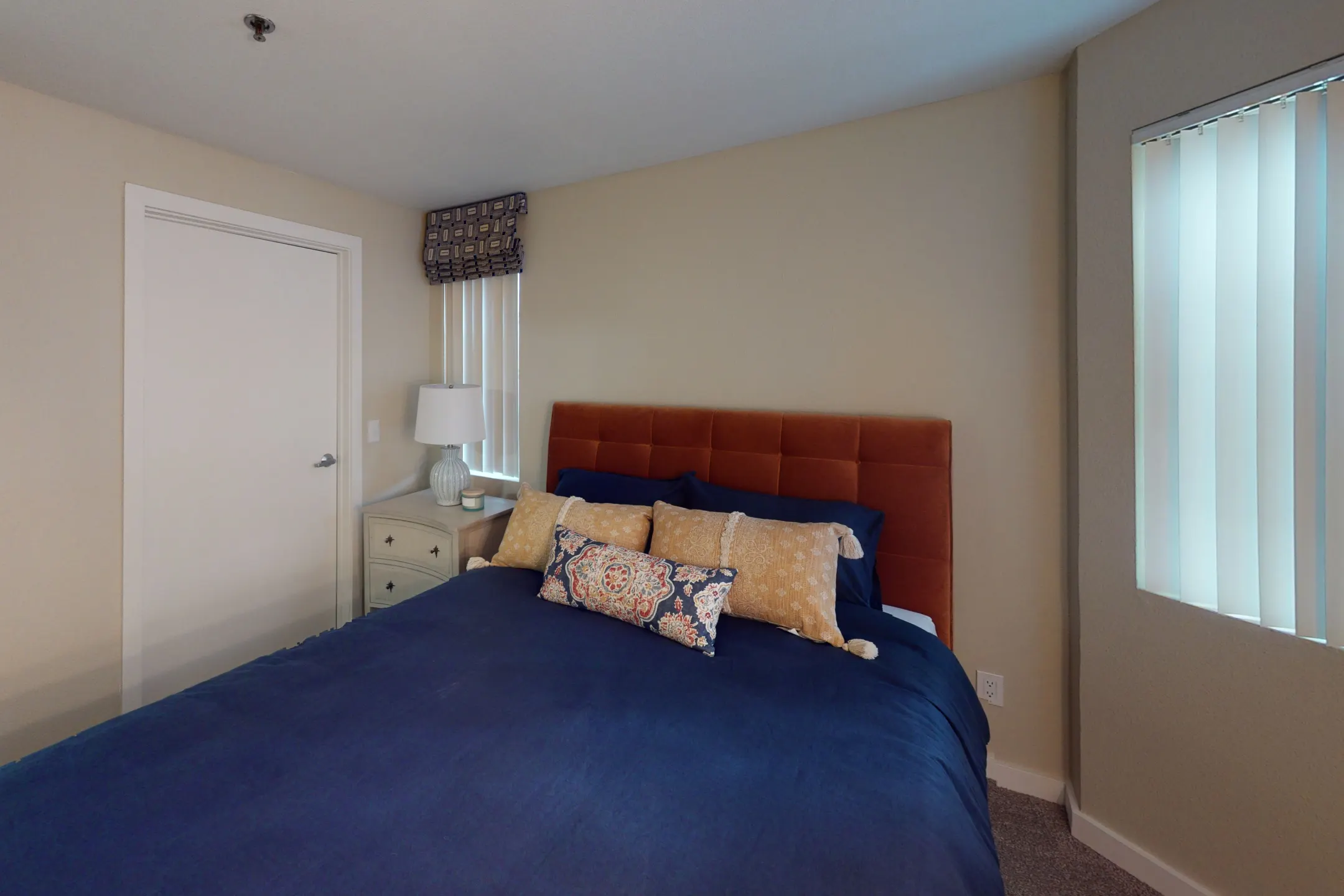 Bedroom - Redmond Place - Redmond, WA