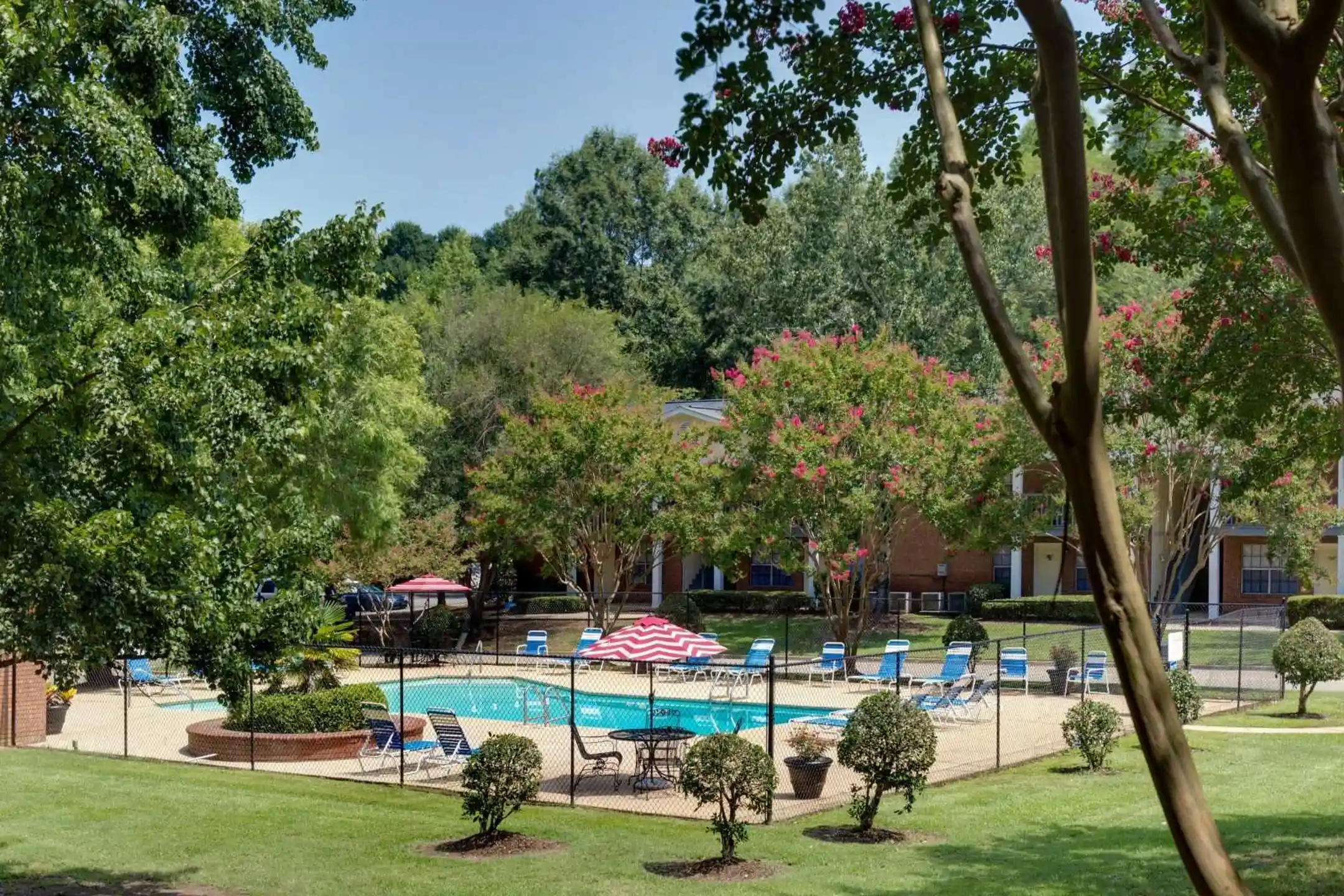 Pool - Aspen Village - Tuscaloosa, AL