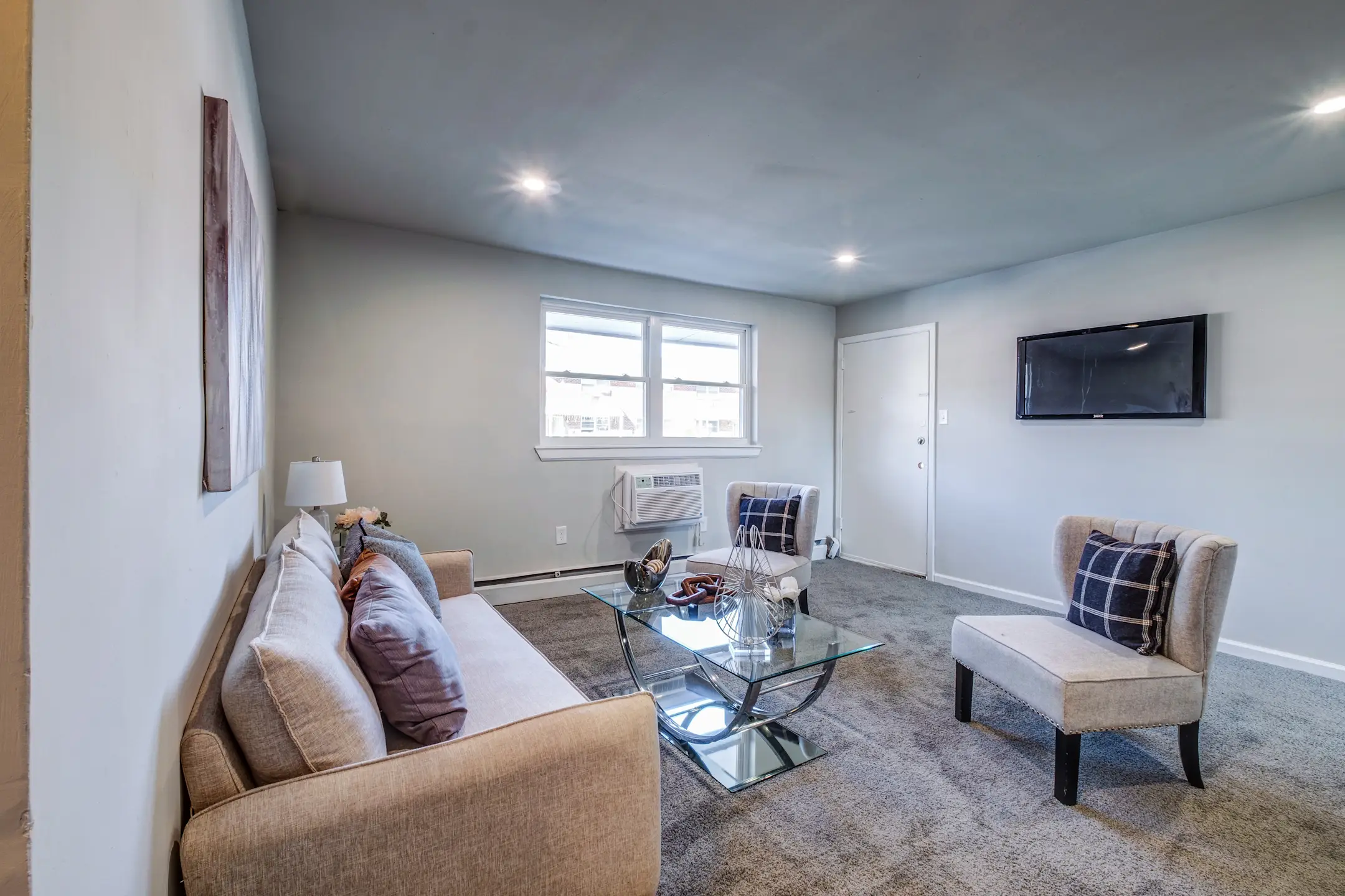 Liberty Manor 222 White Horse Pike Clementon, NJ Apartments for