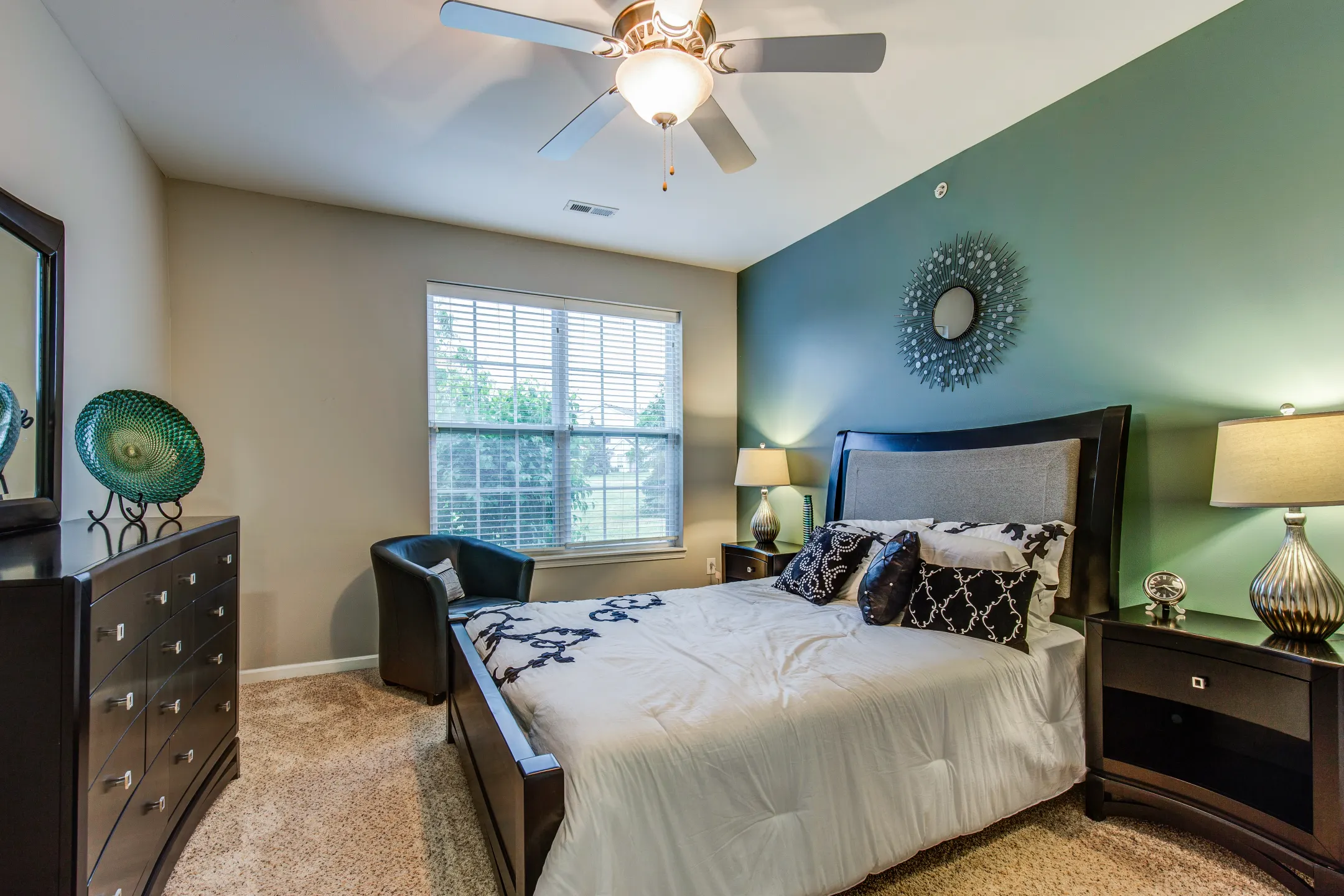 Bedroom - The Reserve at Prairie Point & Prairie Point Apartments - Merrillville, IN