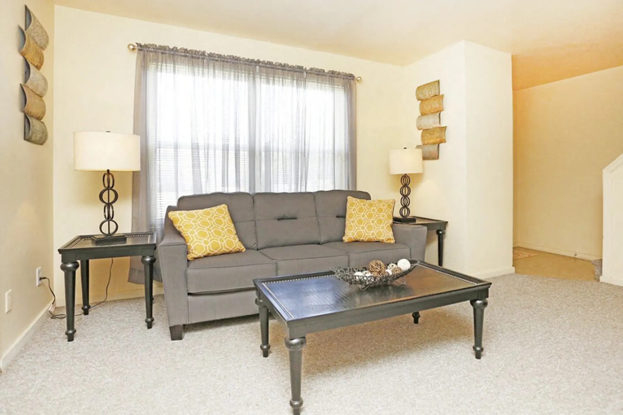 Golfview Village Apartments - Rantoul, IL 61866