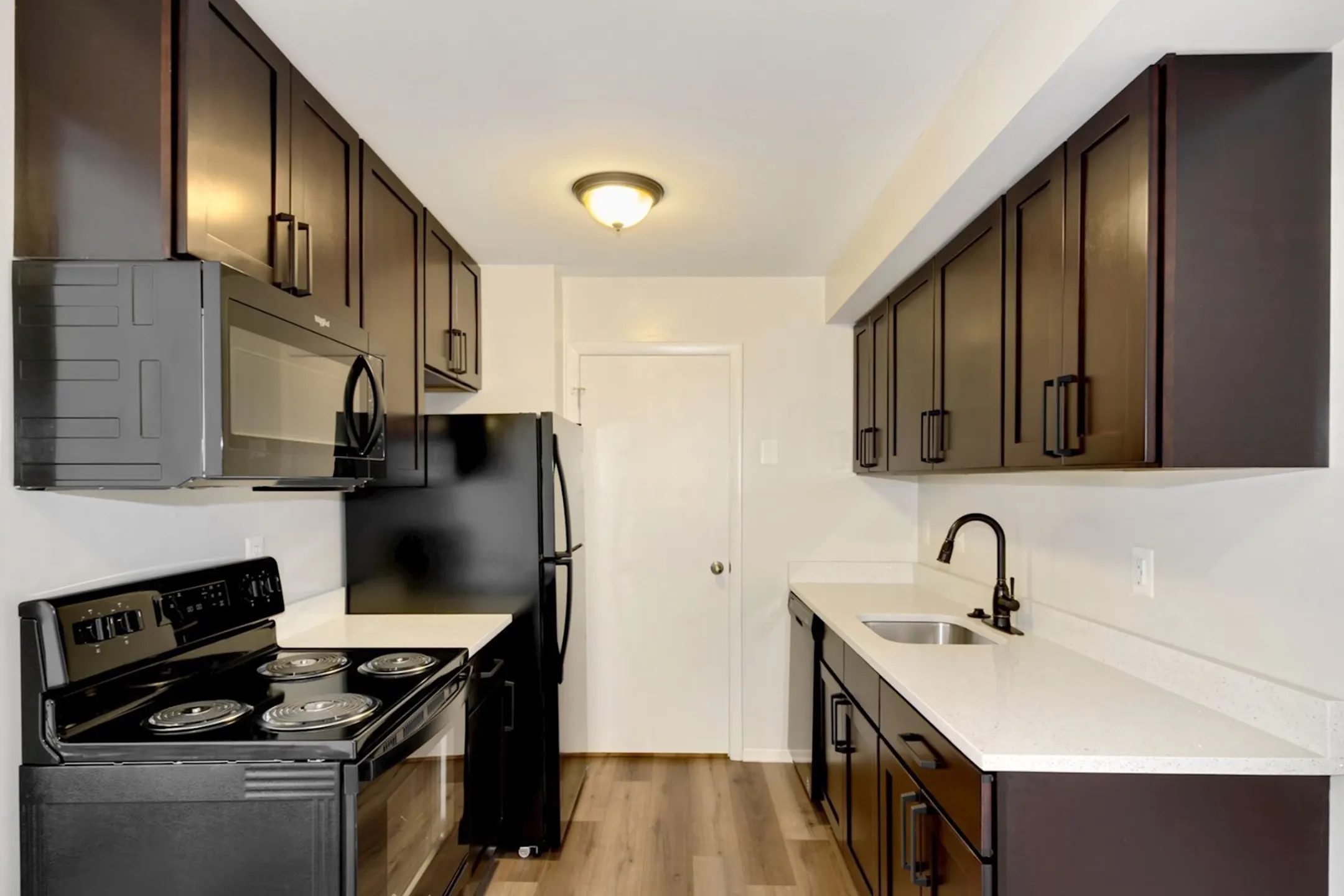 Piney Ridge Townhomes 964a Marimich Ct Sykesville, MD Apartments