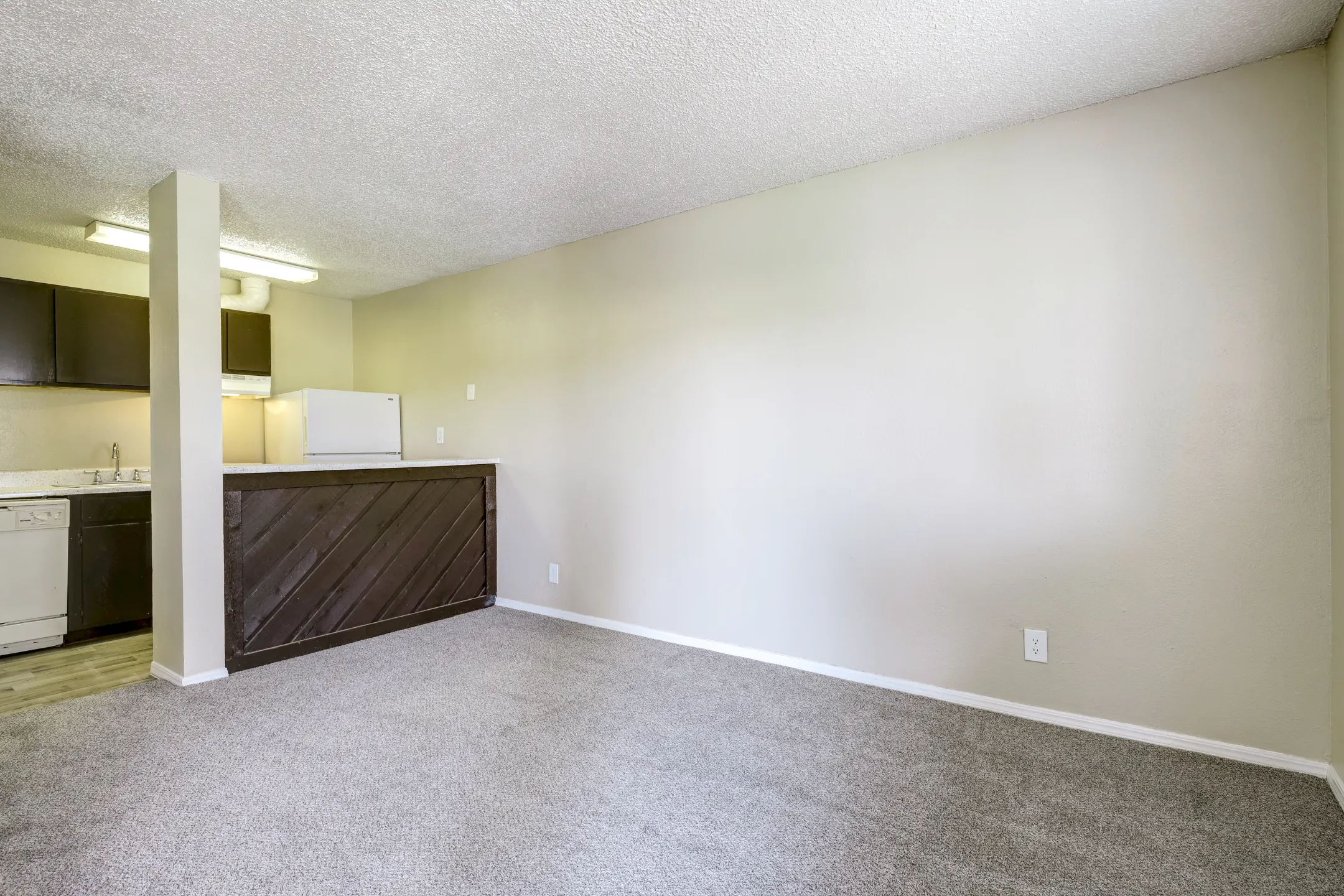 Urban Oaks 51st Apartments Tulsa, OK 74105