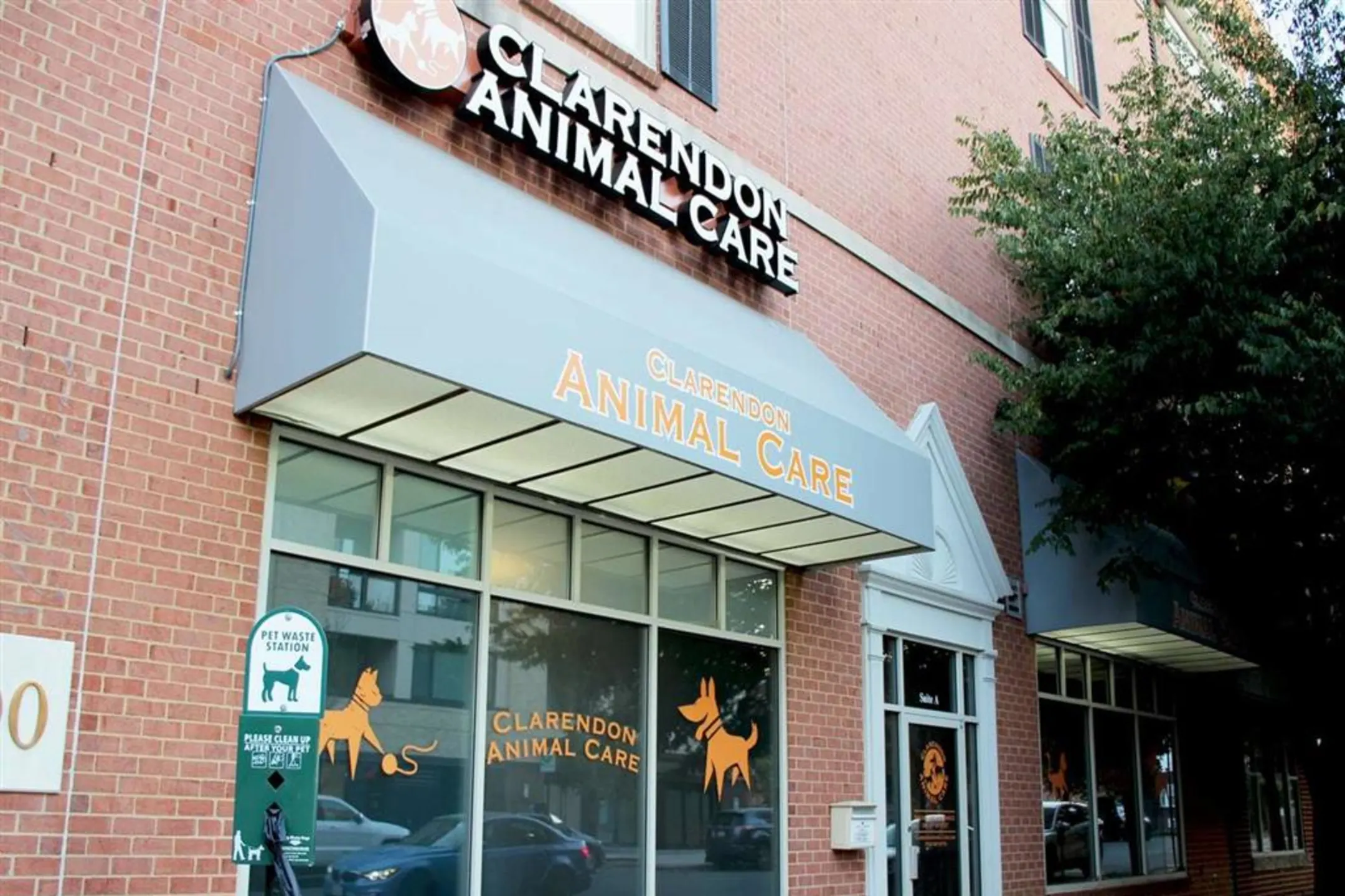 Community Signage - Ten at Clarendon - Arlington, VA