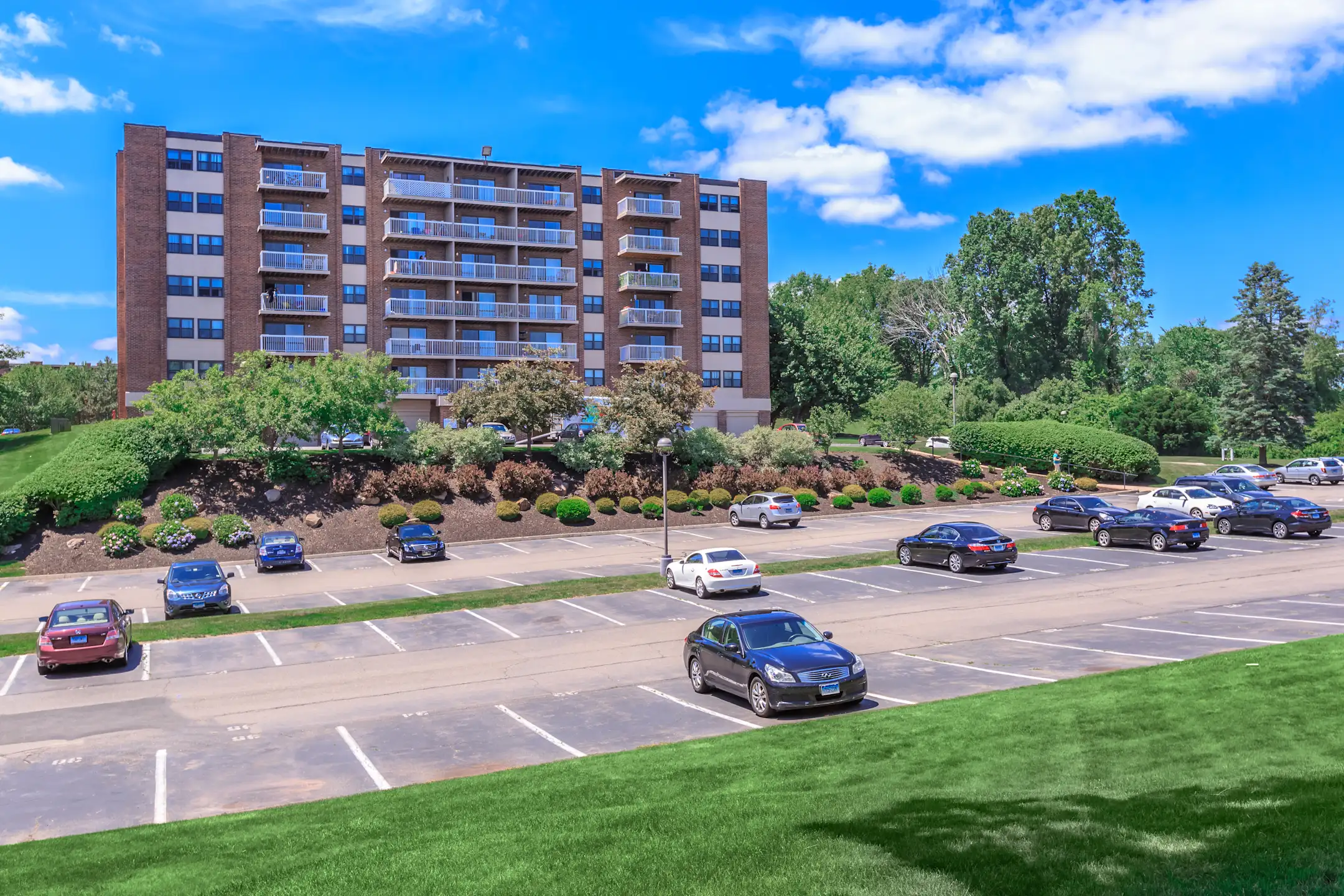 Broadmoor 676 Mix Ave Hamden, CT Apartments for Rent Rent.