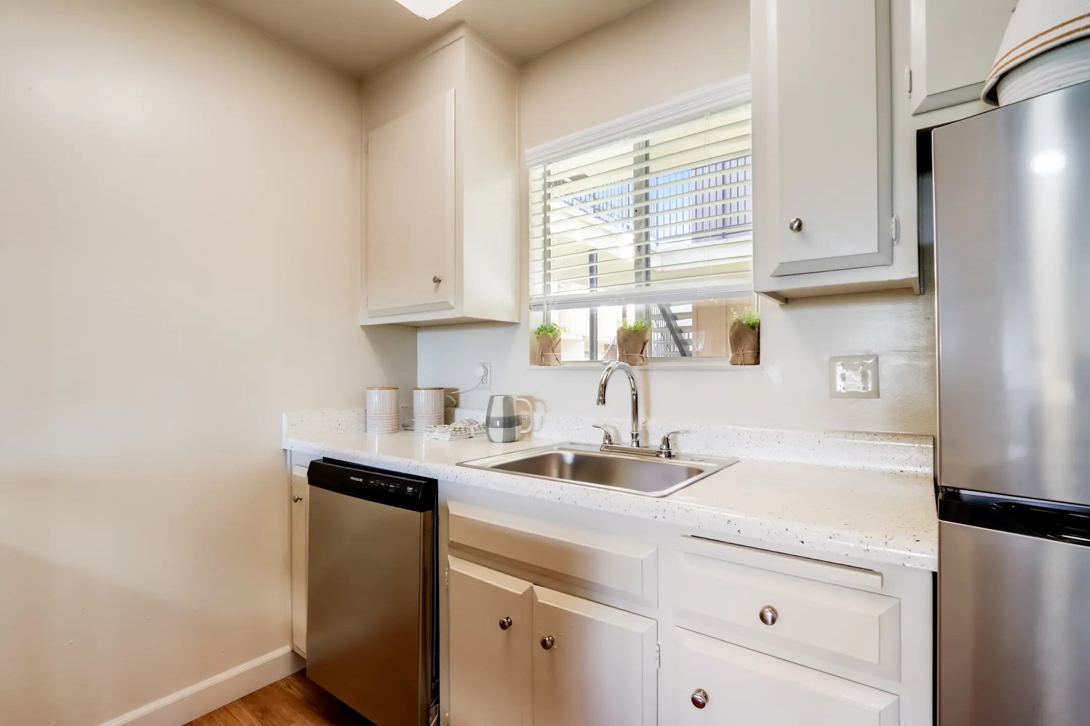 Sundale North And South Apartments Fremont, CA 94538