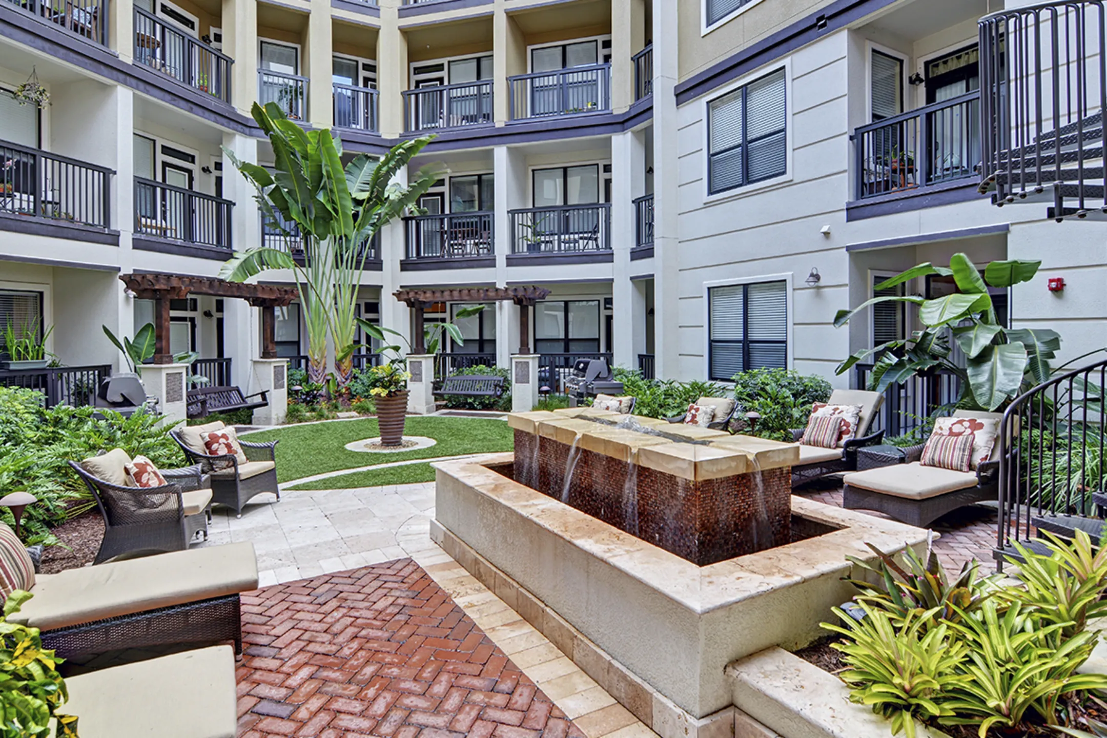 Tortuga Pointe by ARIUM Apartments - Saint Petersburg, FL 33702