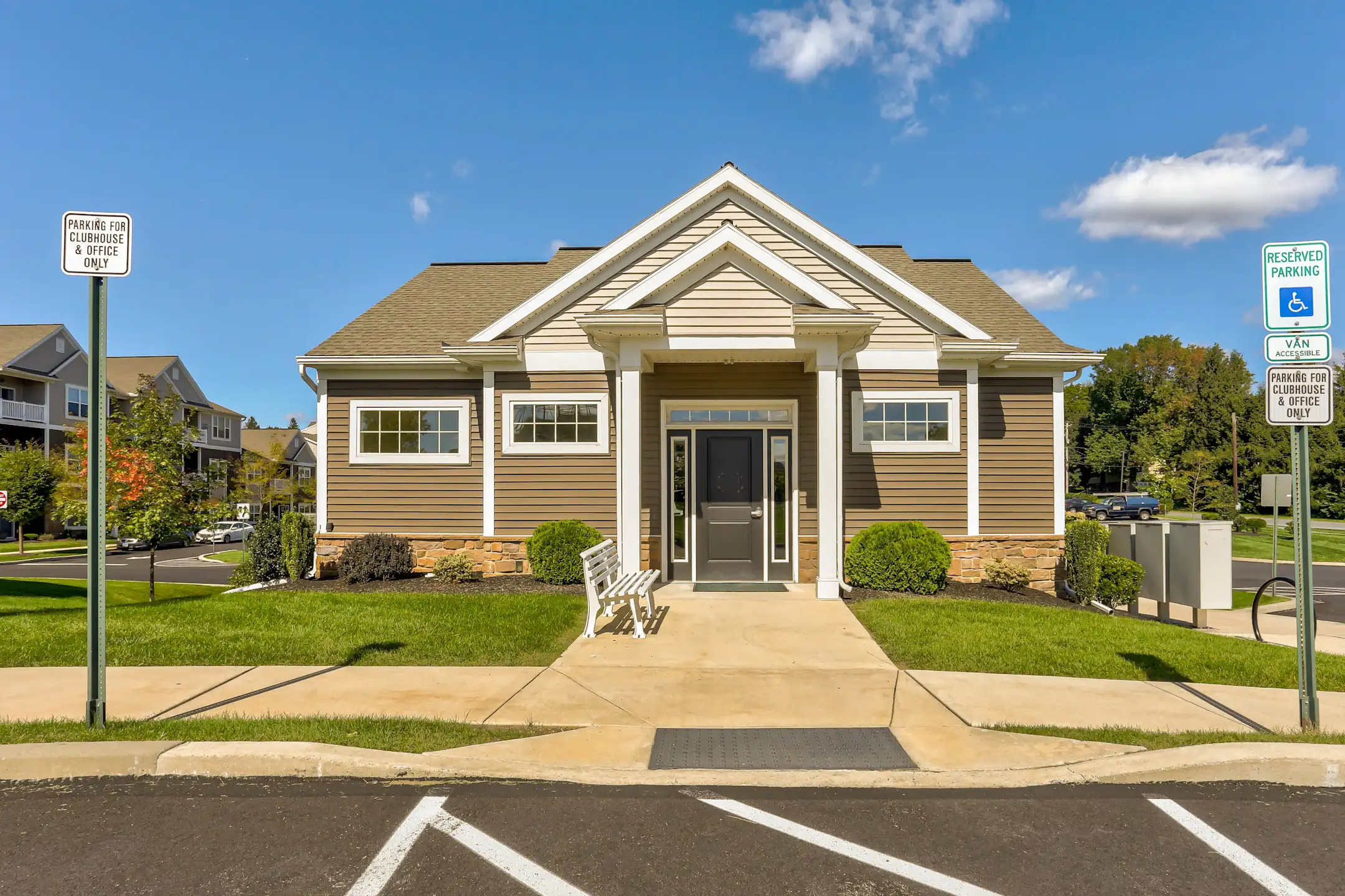 Holly Tree Apartments Apartments Manheim, PA 17545