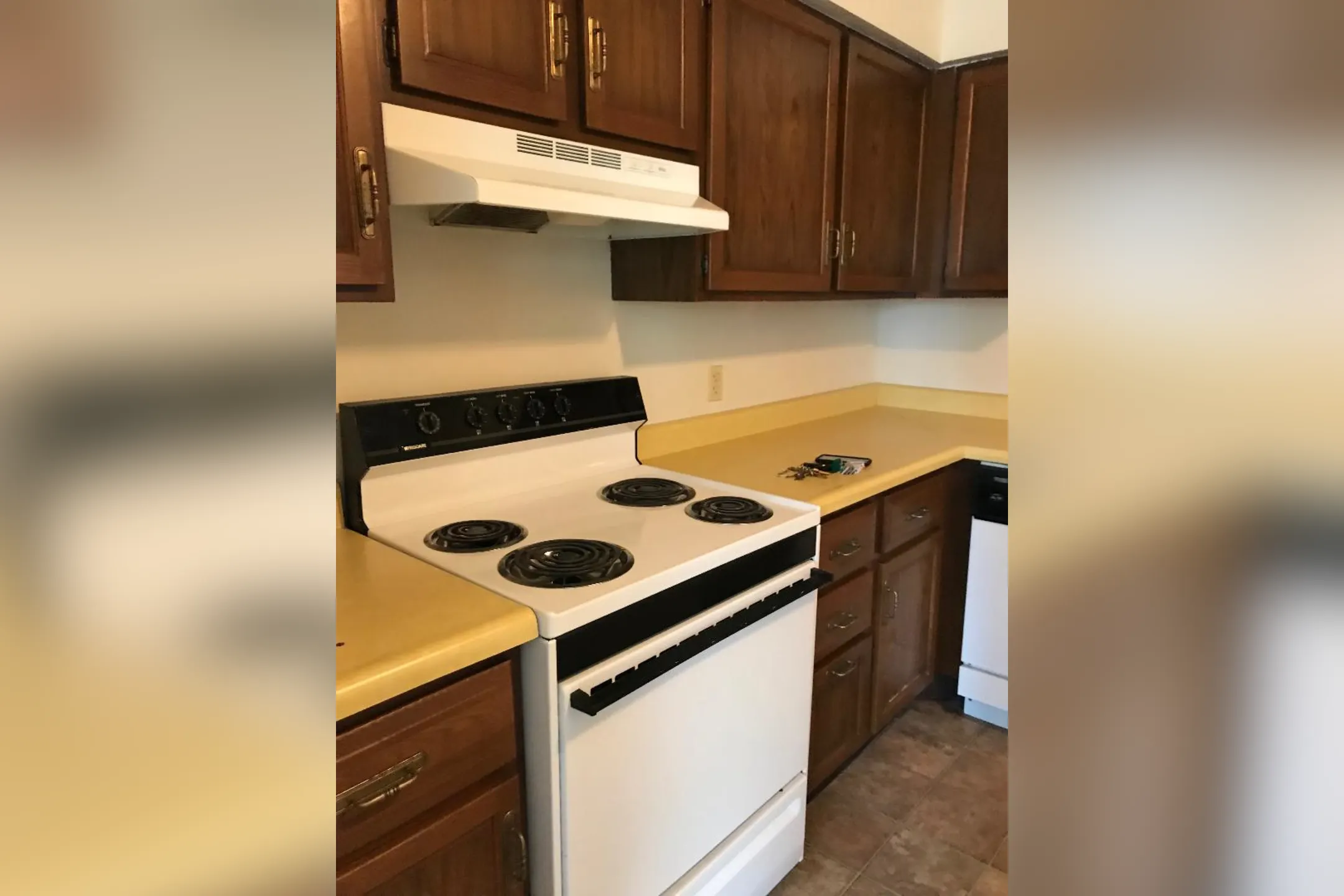 Eastown Villa Apartments Apartments Nappanee, IN 46550