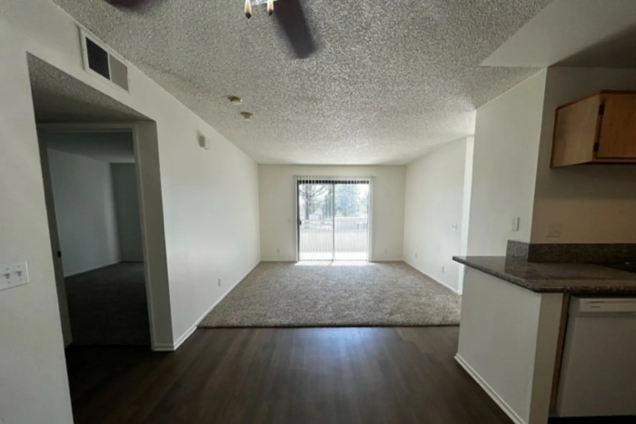Dining Room - Colony Ridge Apartments - Fontana, CA