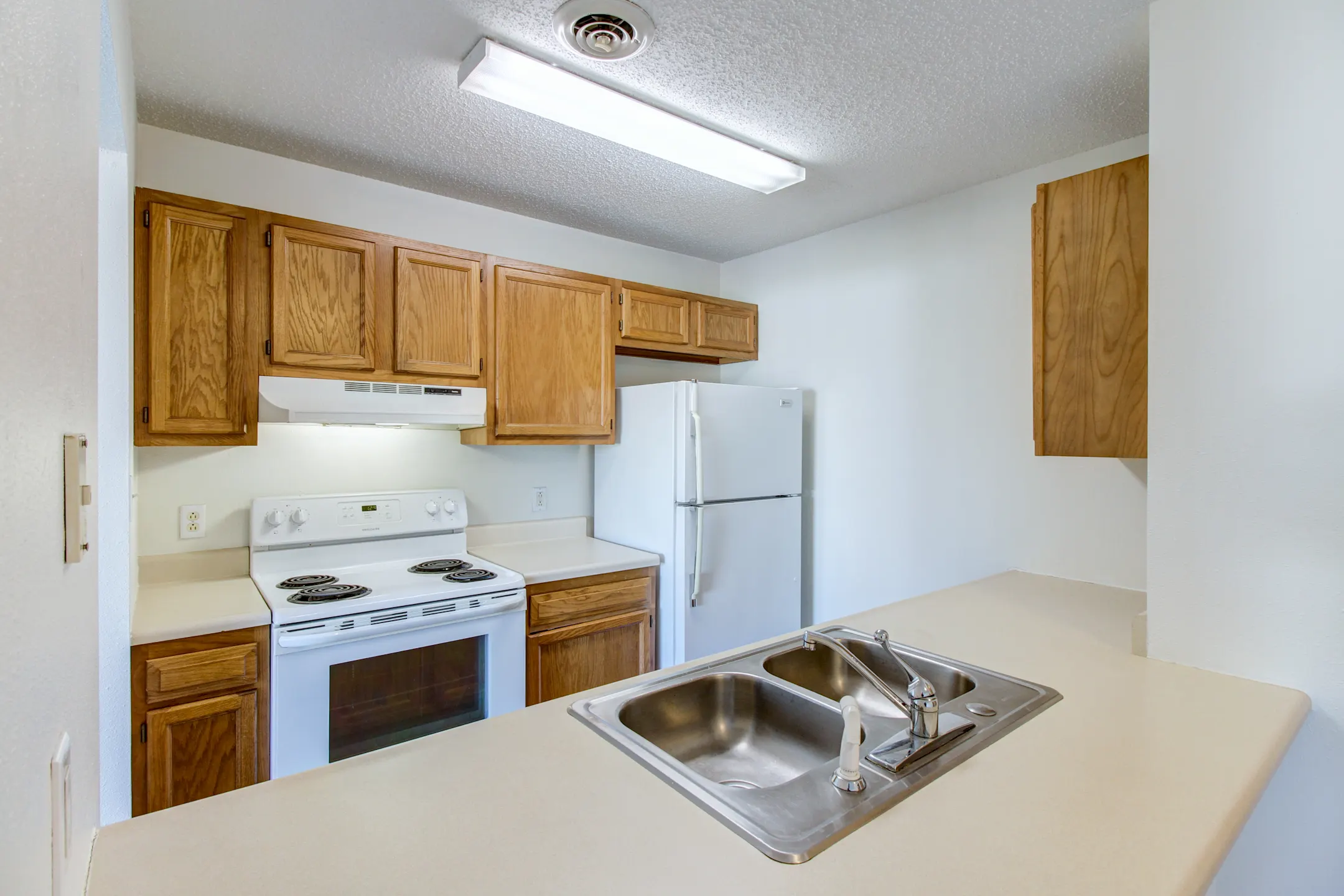 Robert's Apartments Apartments Newton, IA 50208