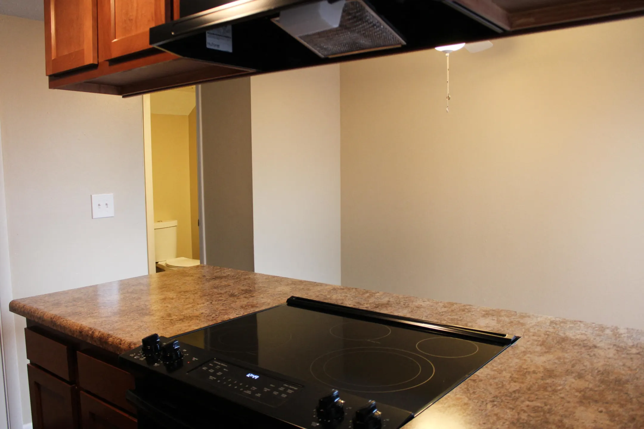Kitchen - Miamisburg By The Mall - Miamisburg, OH