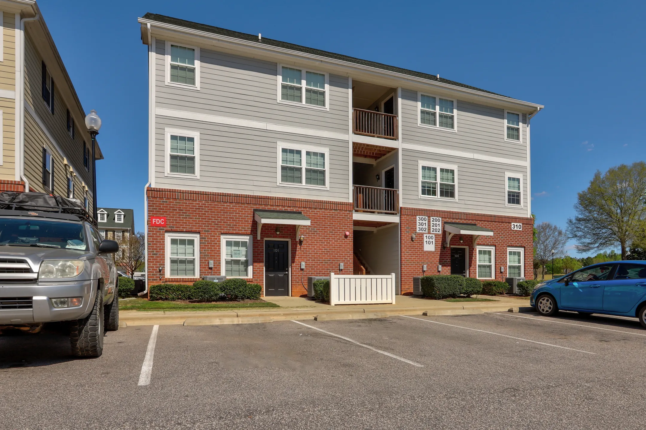 Riverwood Villas Apartments - Clayton, NC 27527