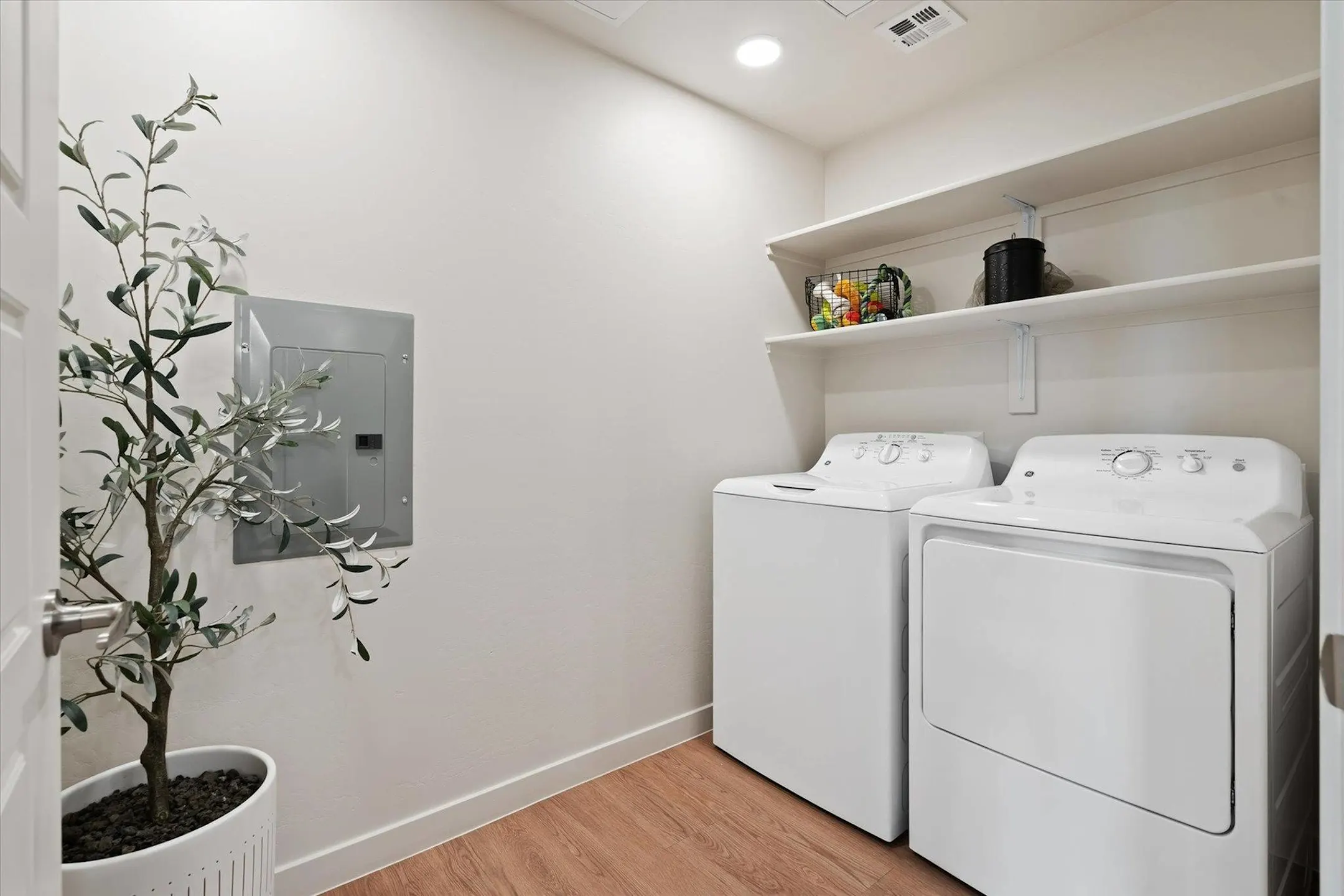 Acero Eastmark 9240 E Point Twentytwo Blvd Mesa, AZ Apartments for