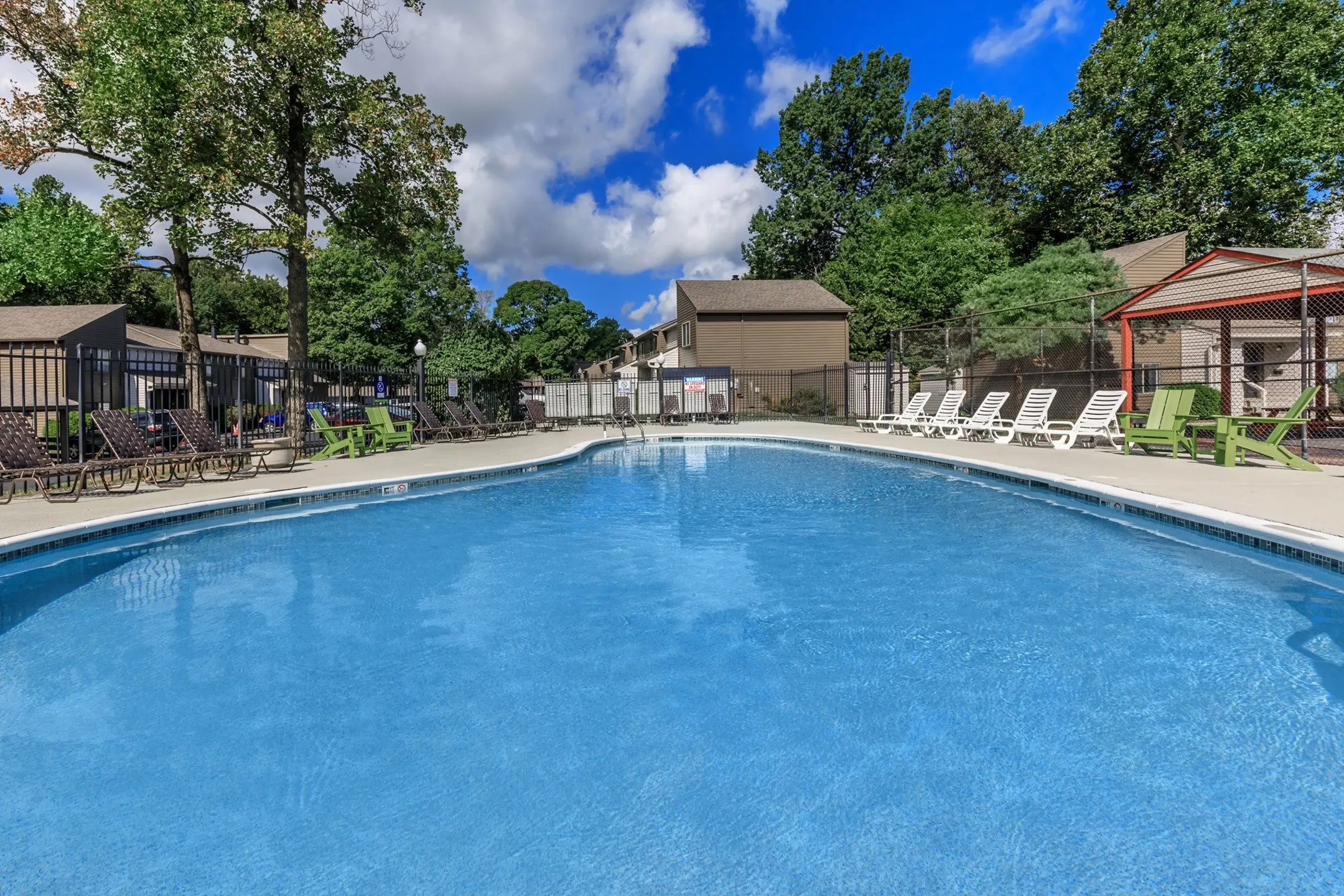 Pool - The Preserve at Allisonville - Indianapolis, IN