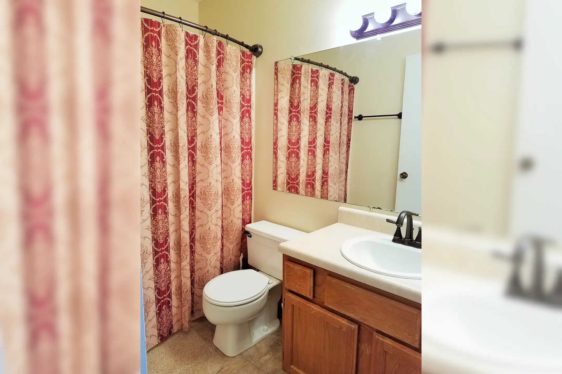 Newbury Village Apartments Burlington, IA 52601