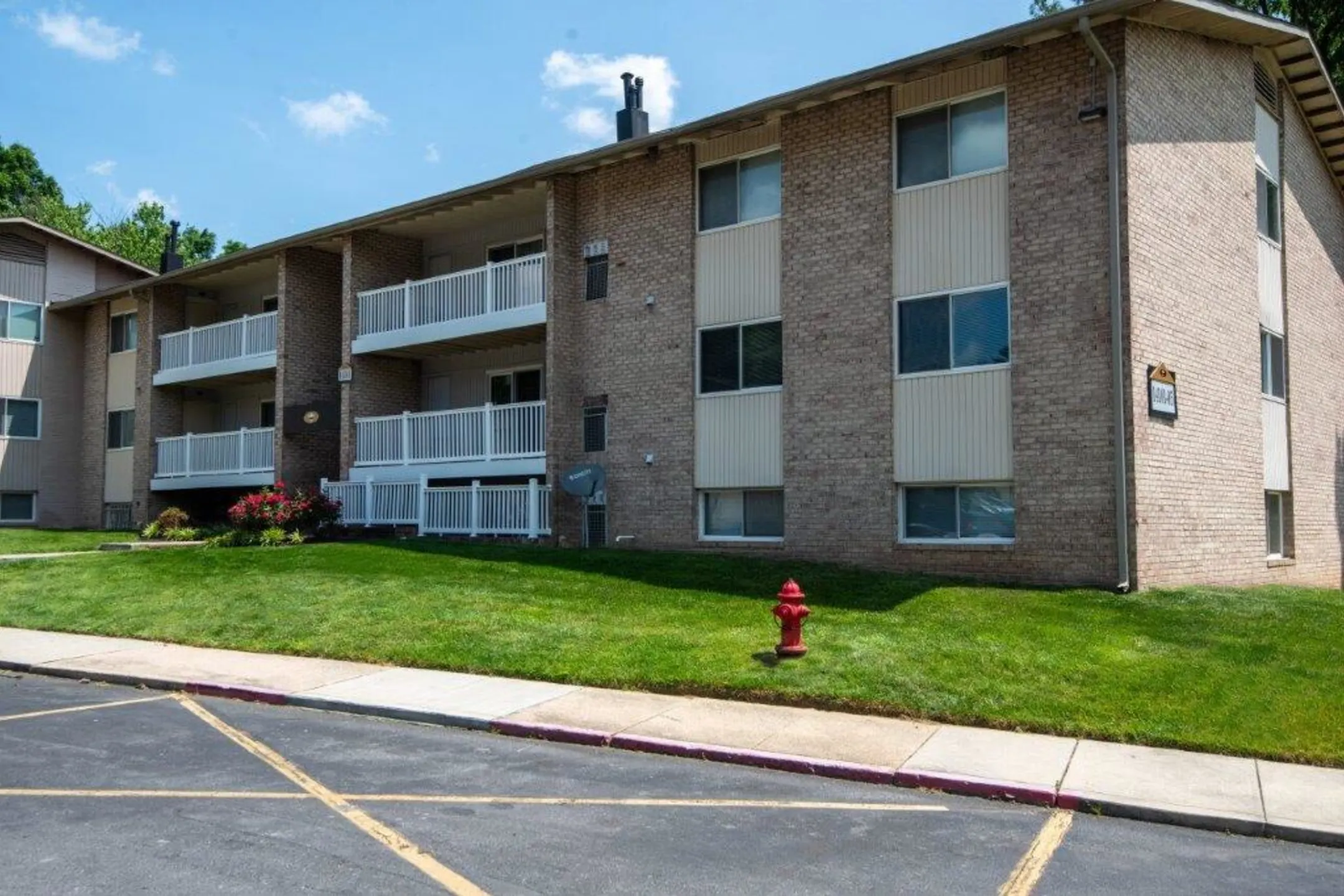 Briarwood Place Apartment Homes 8800 Hunting Ln Laurel, MD
