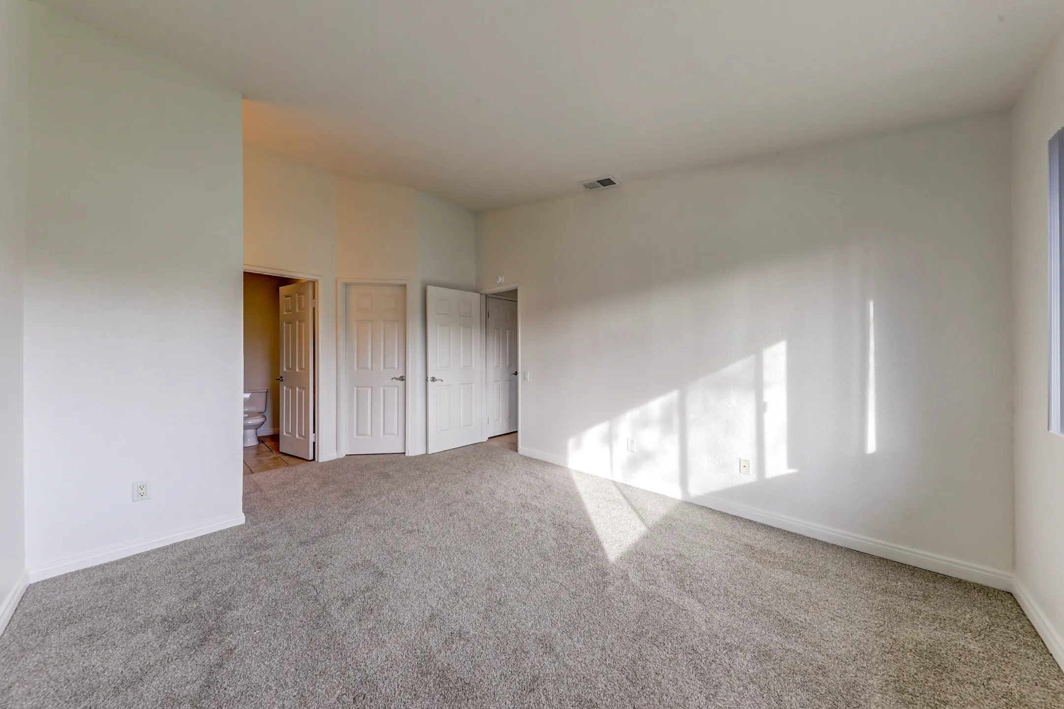 Saddleback Luxury Homes 78650 Aveue 42 Bermuda Dunes, CA Apartments